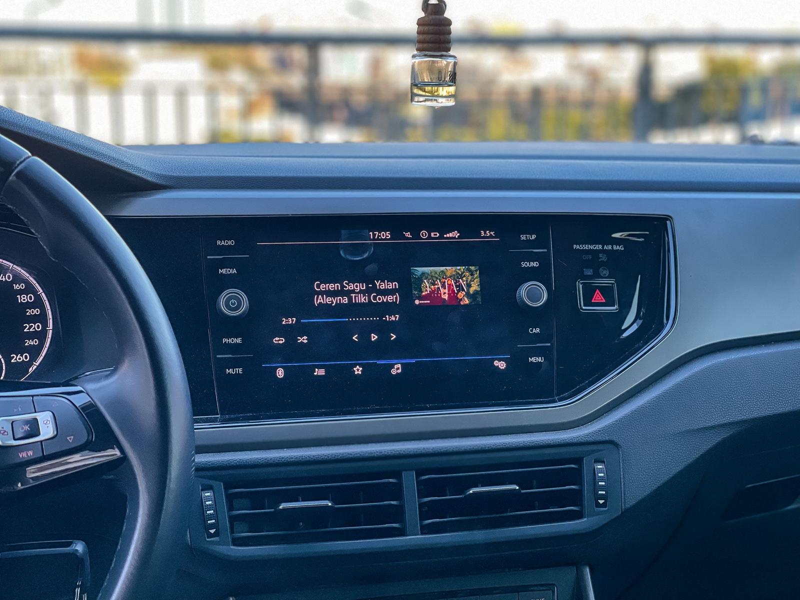 2020 model volkswagen polo cam tavanlı