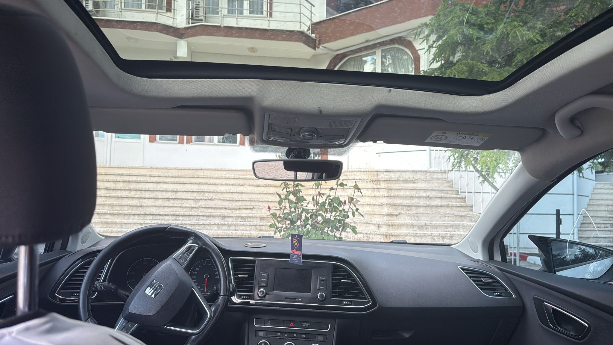 2016 MODEL SEAT LEON CAM TAVAN OTOMOTIK elden senetle oto taksit
