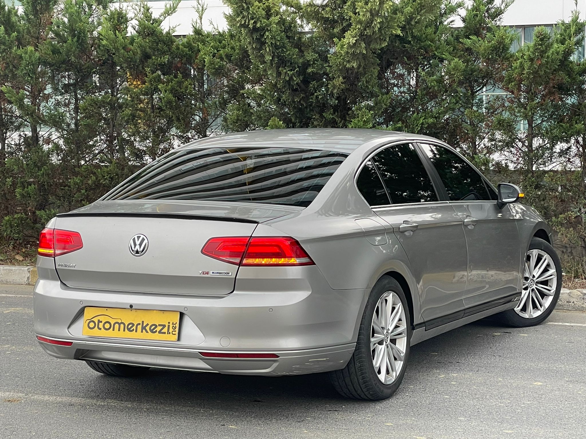 2016 OTOMOTİK DİZEL PASSAT(elden senetle araba)