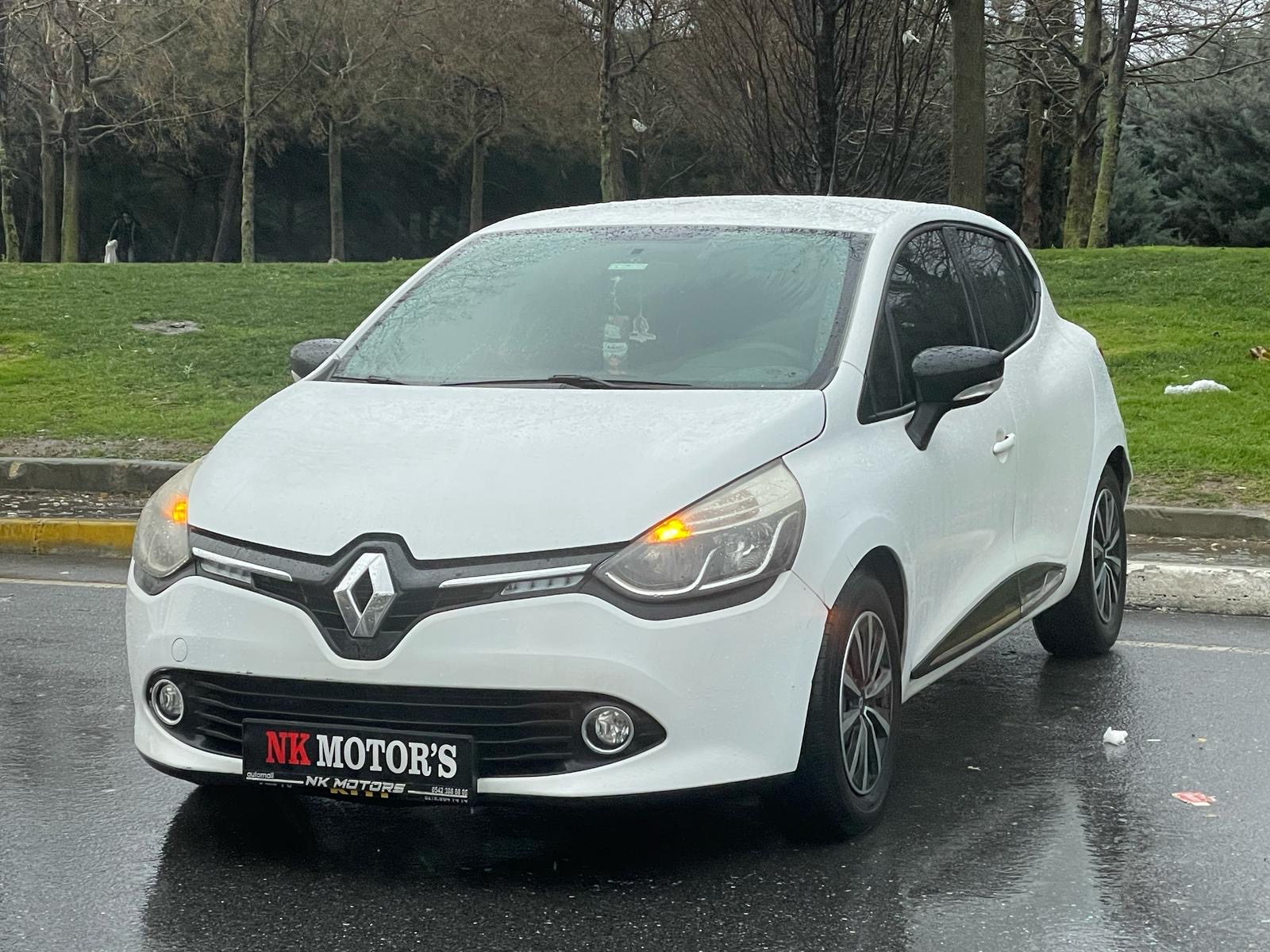 2016 model Renault Clio touch paket otomatik (elden senetle araba)
