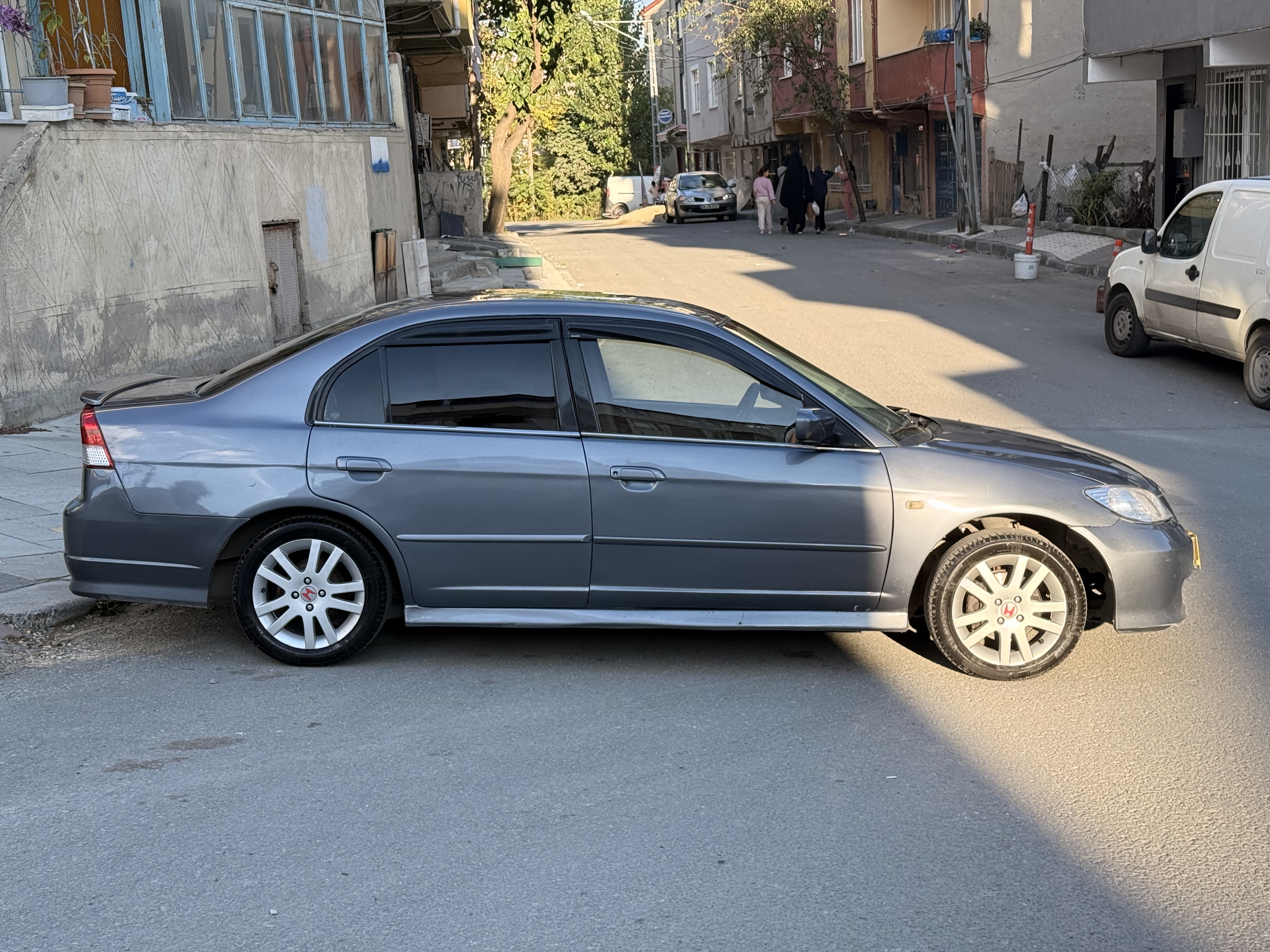 2006 MODEL HONDA Cİvic TÜM AĞIR BAKIMLARI YAPILMIŞ 146.BİN KM DE MASRA