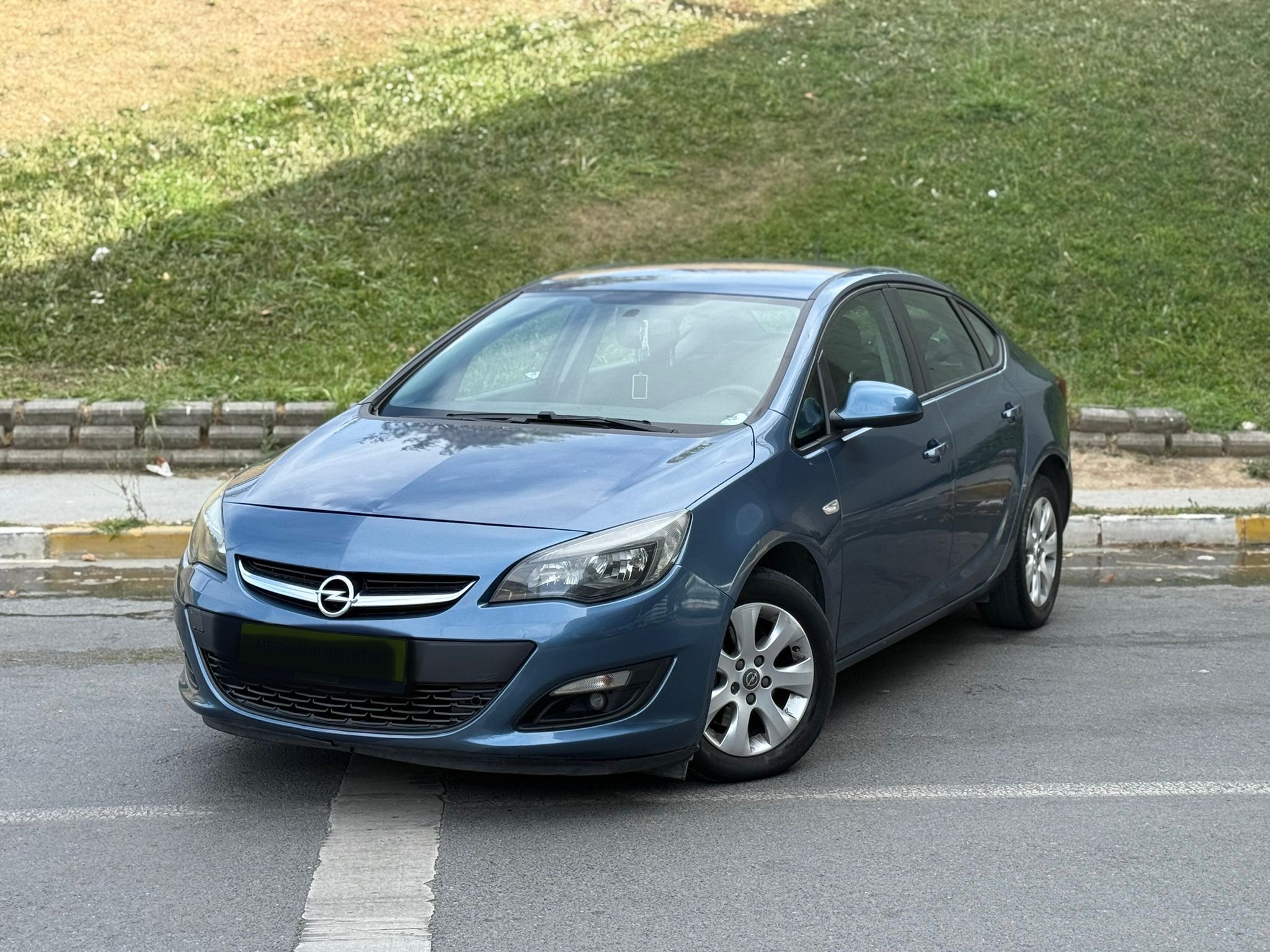 2016 model emsalsiz temizlikte masrafsız Opel Astra