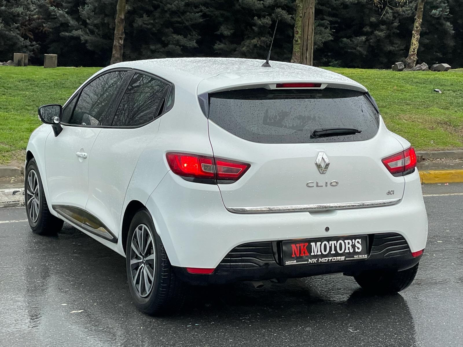 2016 model Renault Clio touch paket otomatik (elden senetle araba)