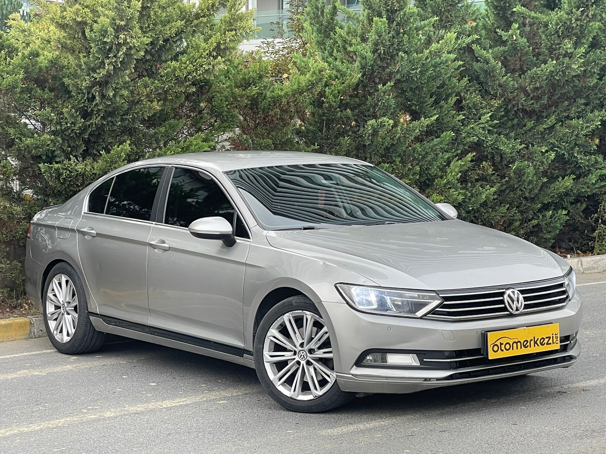 2016 OTOMOTİK DİZEL PASSAT(elden senetle araba)