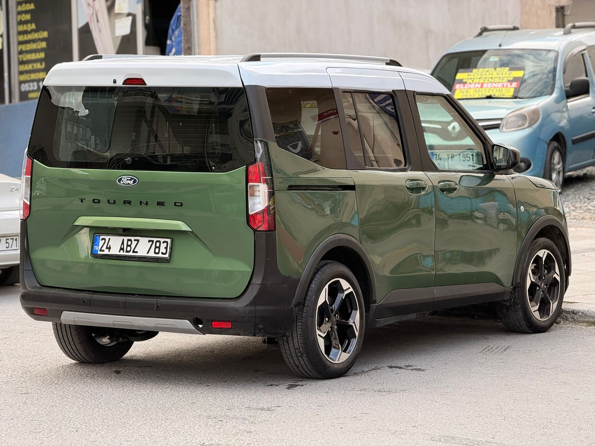 2025 MODEL FULL PAKET FORD COURİER KM 17.BİNDE HASAR KAYITLI UYGUN FİY