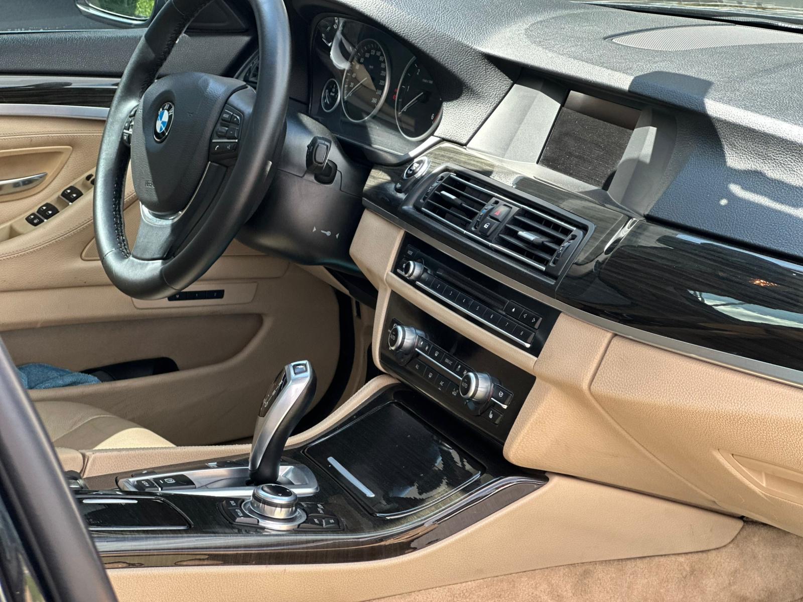 2013 HATASIZ SIFIR MOTOR  BMW 520D elden senetle vadeli taksitli araç 