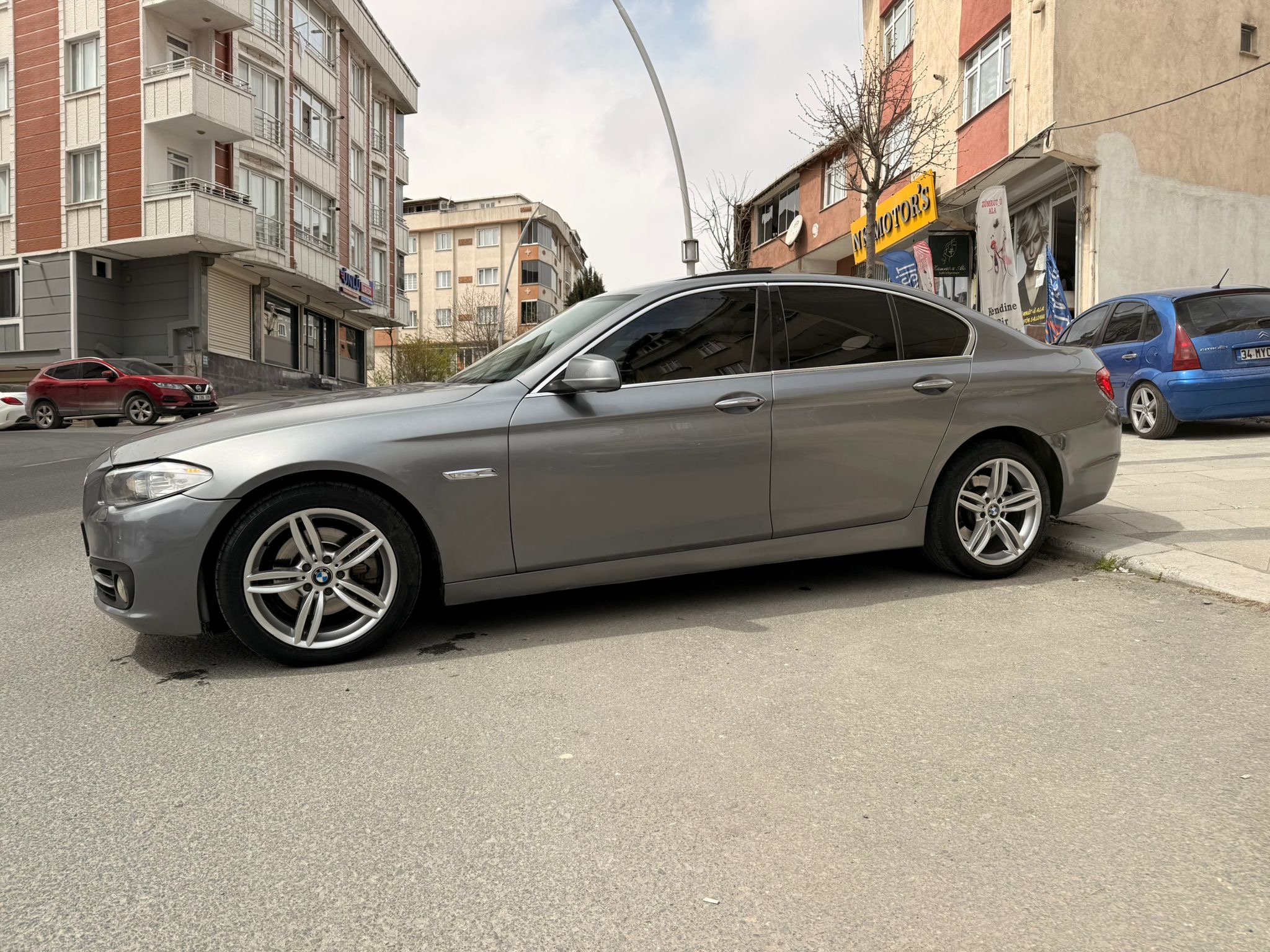 2013 BMW 520-D PREMİUM DİZEL OTOMOTİK FULL DONANIMLI ELDEN SENETLE TAK