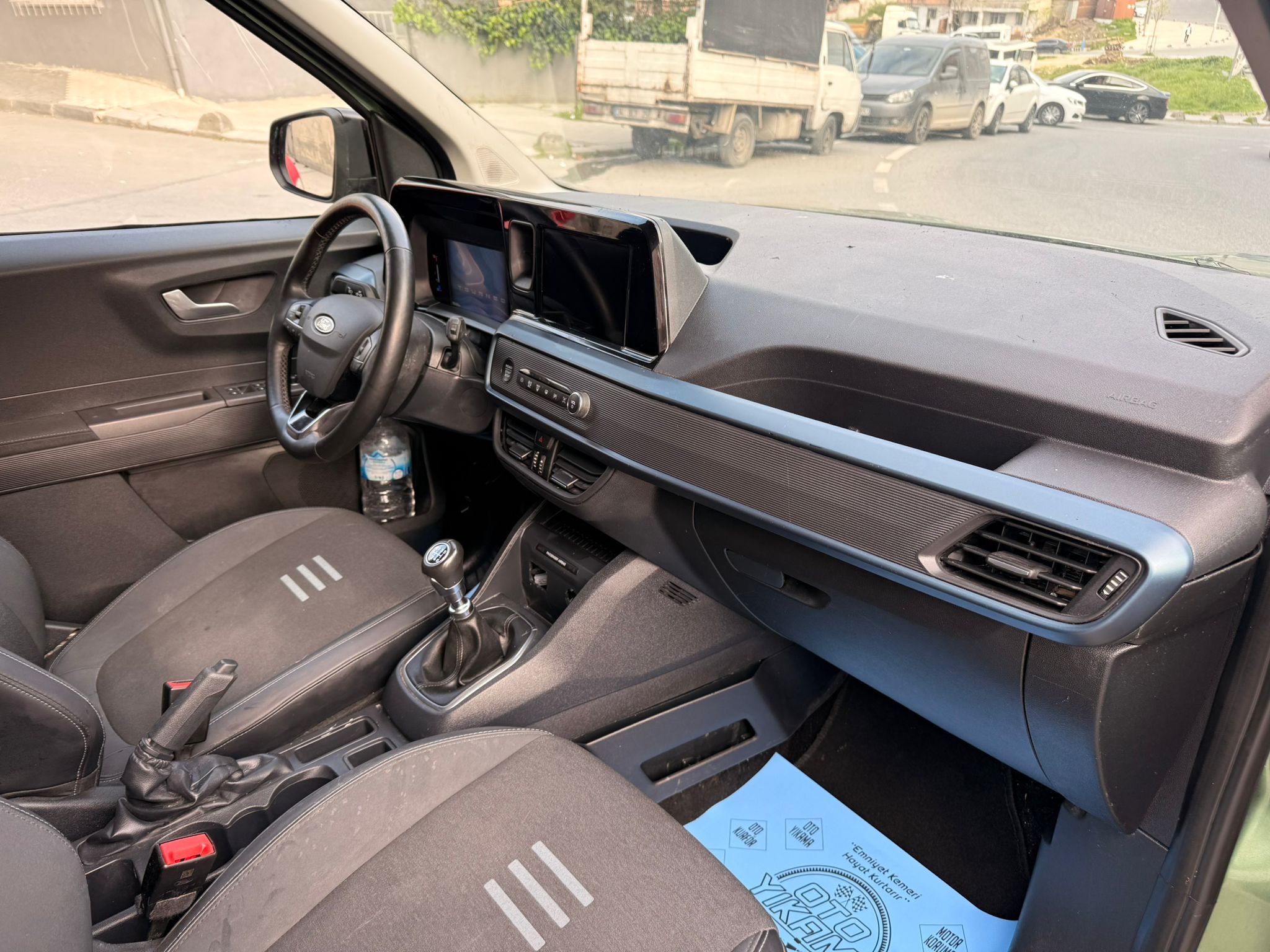 2025 MODEL FULL PAKET FORD COURİER KM 17.BİNDE HASAR KAYITLI UYGUN FİY