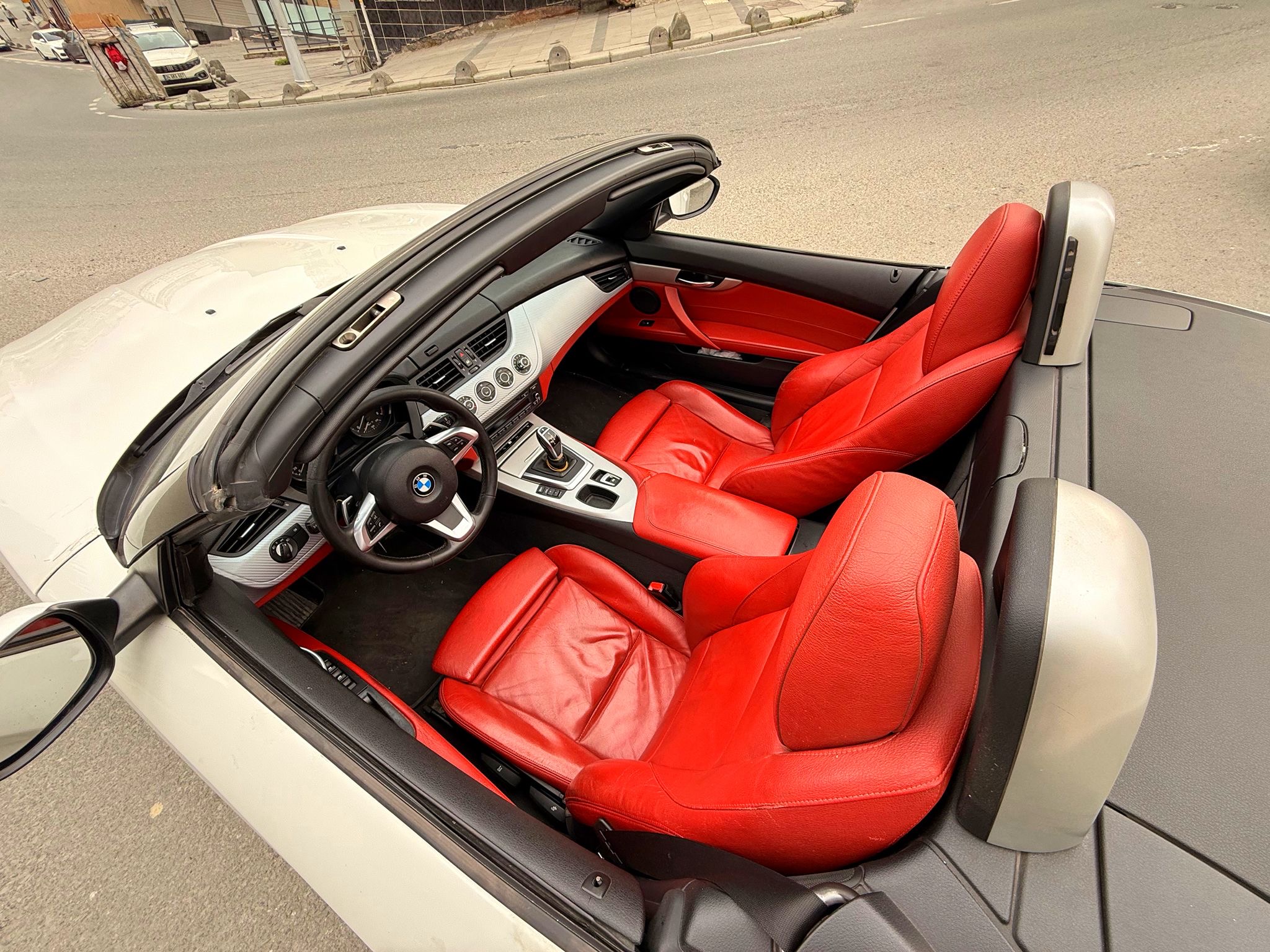 WOL-2012 Bayi Çıkışlı BMW Z4 28i sDrive