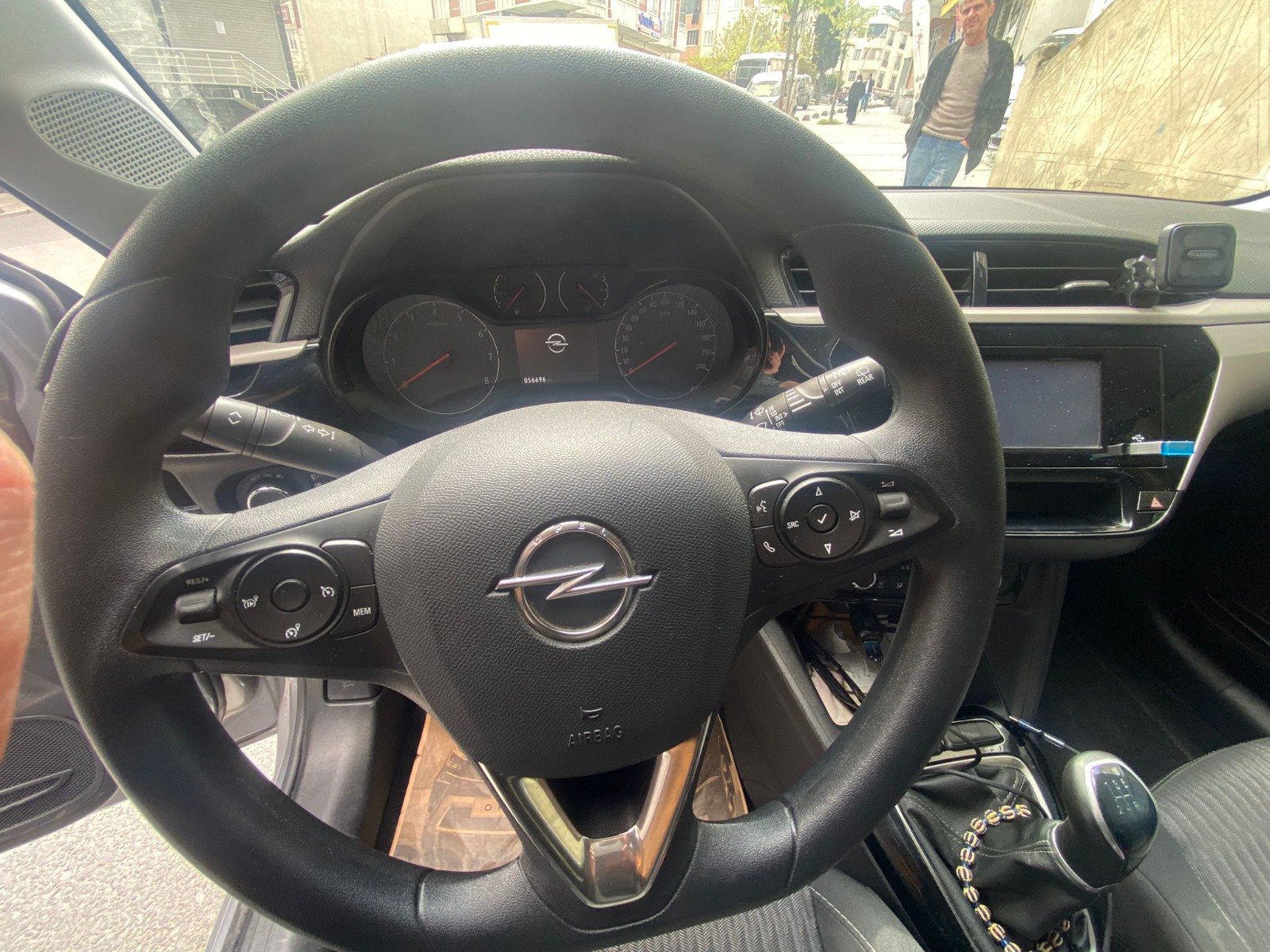 2020 MODEL OPEL CORSA 1.2 ESSENTİAL TÜM BAKIMLARI YENİ YAPILDI ELDEN S