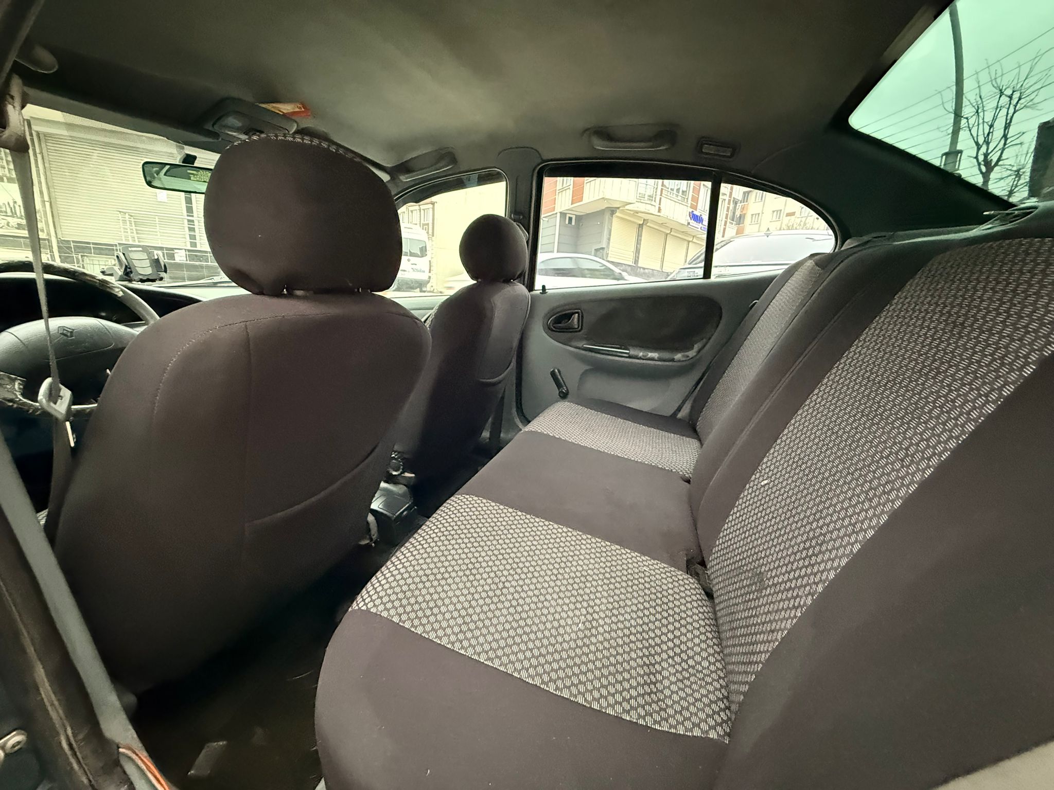 1999 RENAULT MEGAN AYAĞINIZI YERDEN KESER UYGUN FİYATLI DİZEL MANUEL