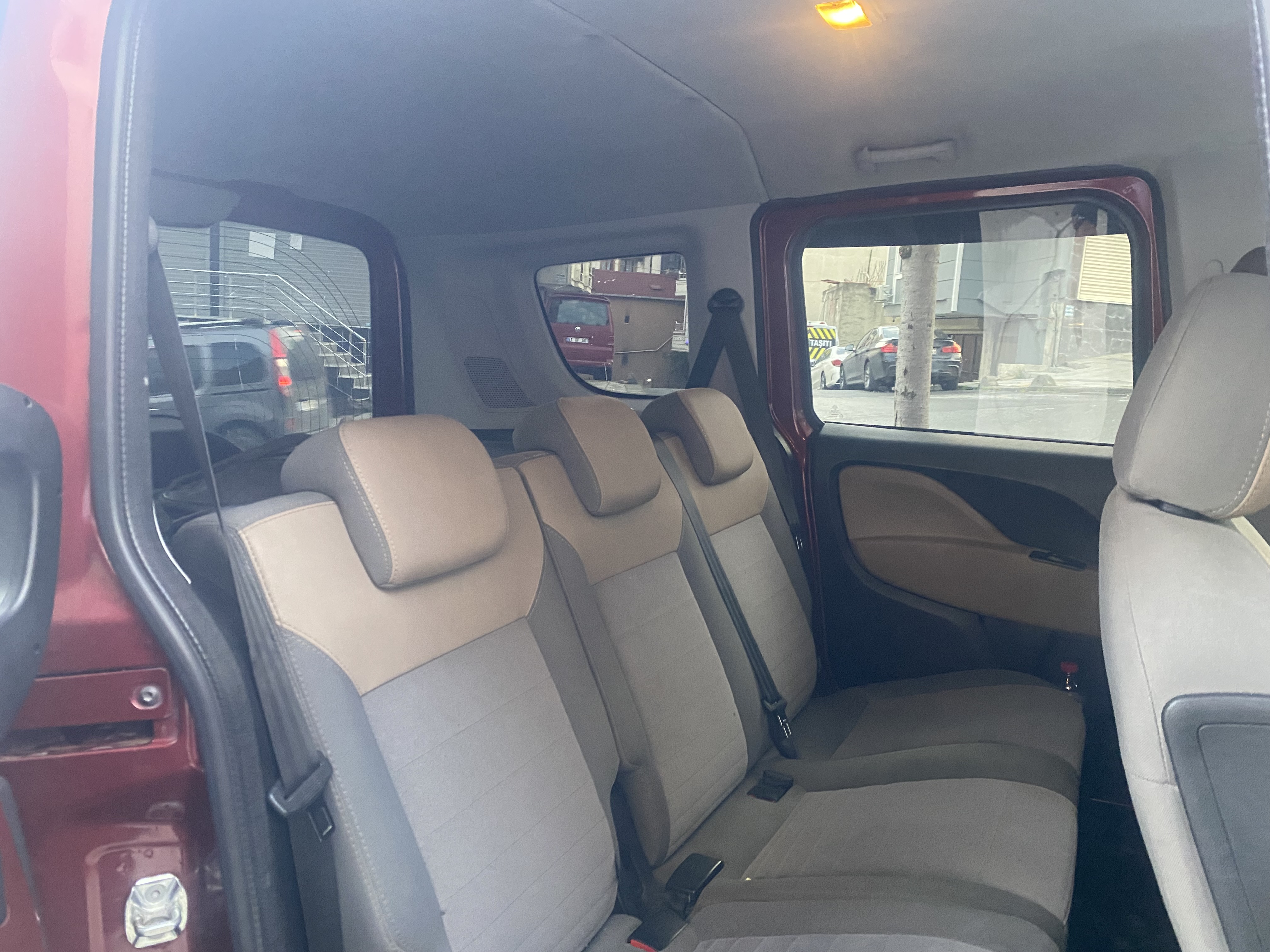 2017 MODEL 1.6 MULTİJET DOBLO PREMİUM PLUS FULL MASRAFSIZ PIRIL PIRIL 