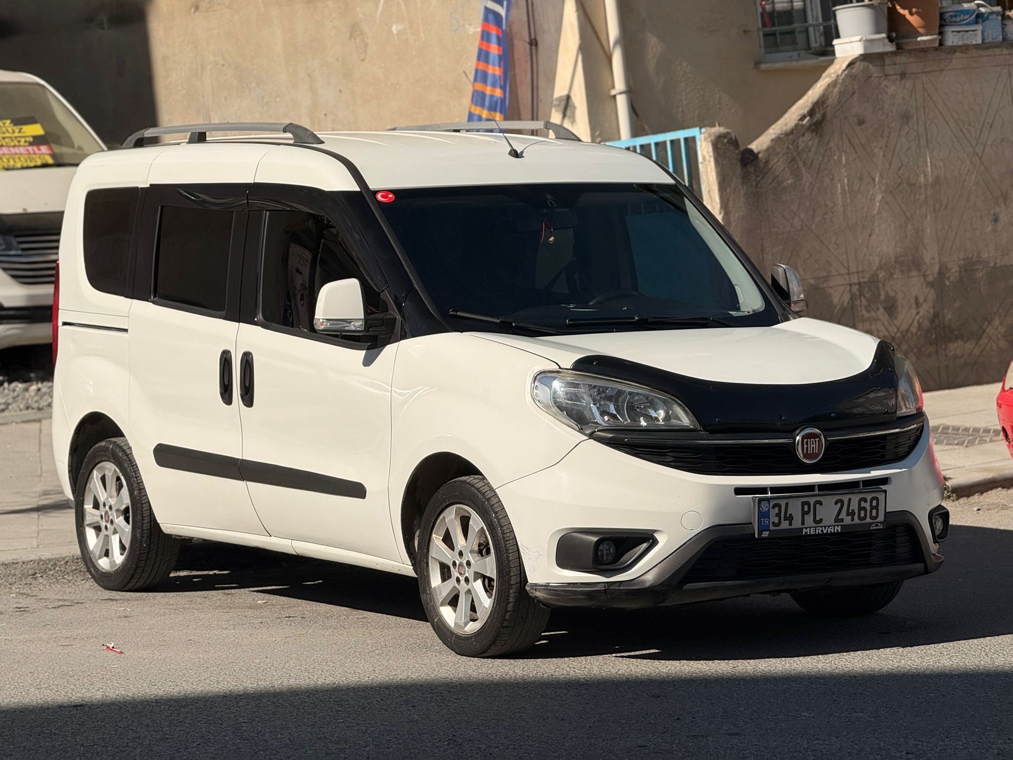 2015 MODEL HATASIZ BOYASIZ 1.3 SAFELİNE DOBLO