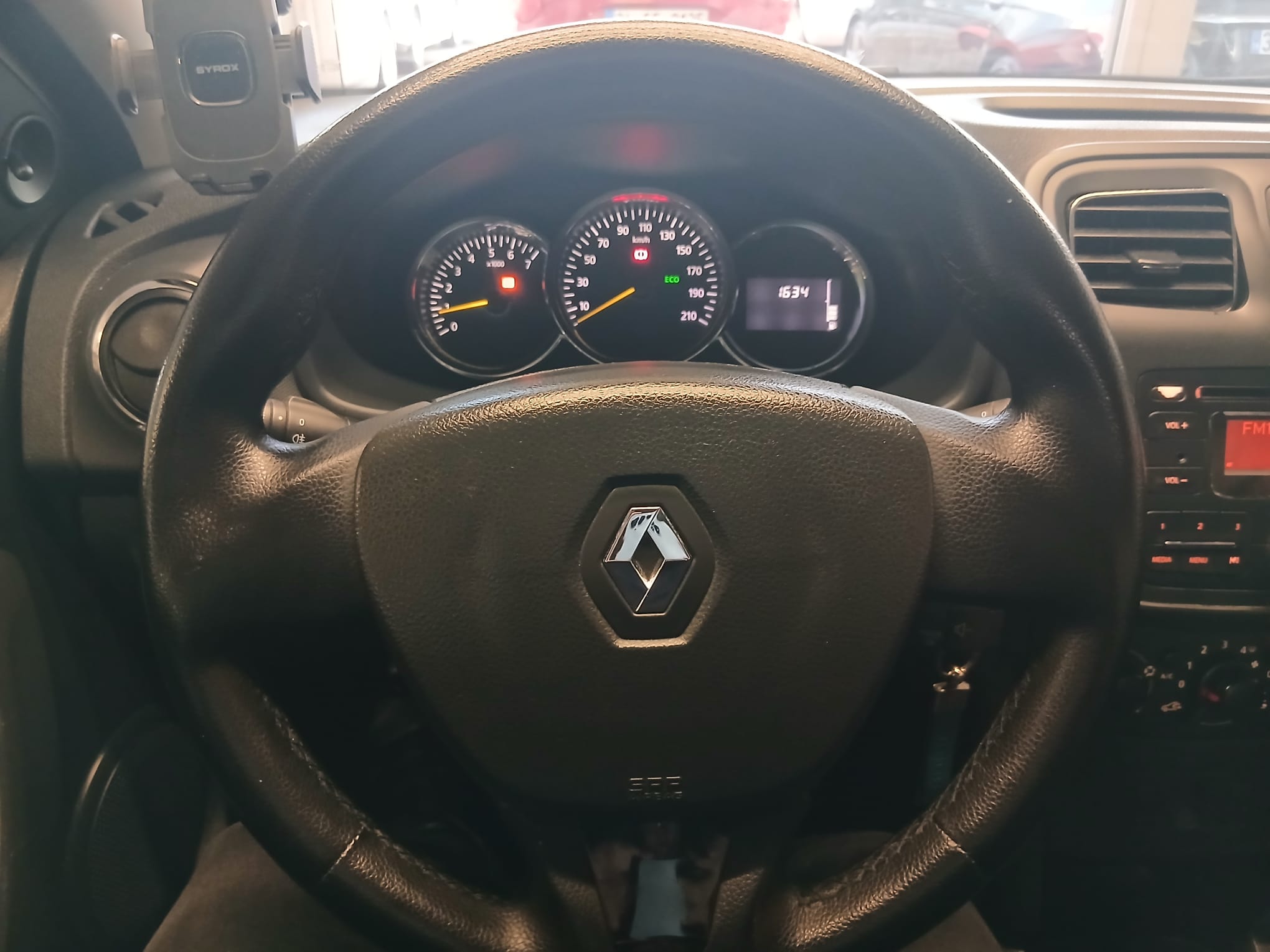 2016 MODEL RENAULT SEMBOL 0,89 ORANLA KREDİ %30 PEŞİNATLA ELDEN SENETL