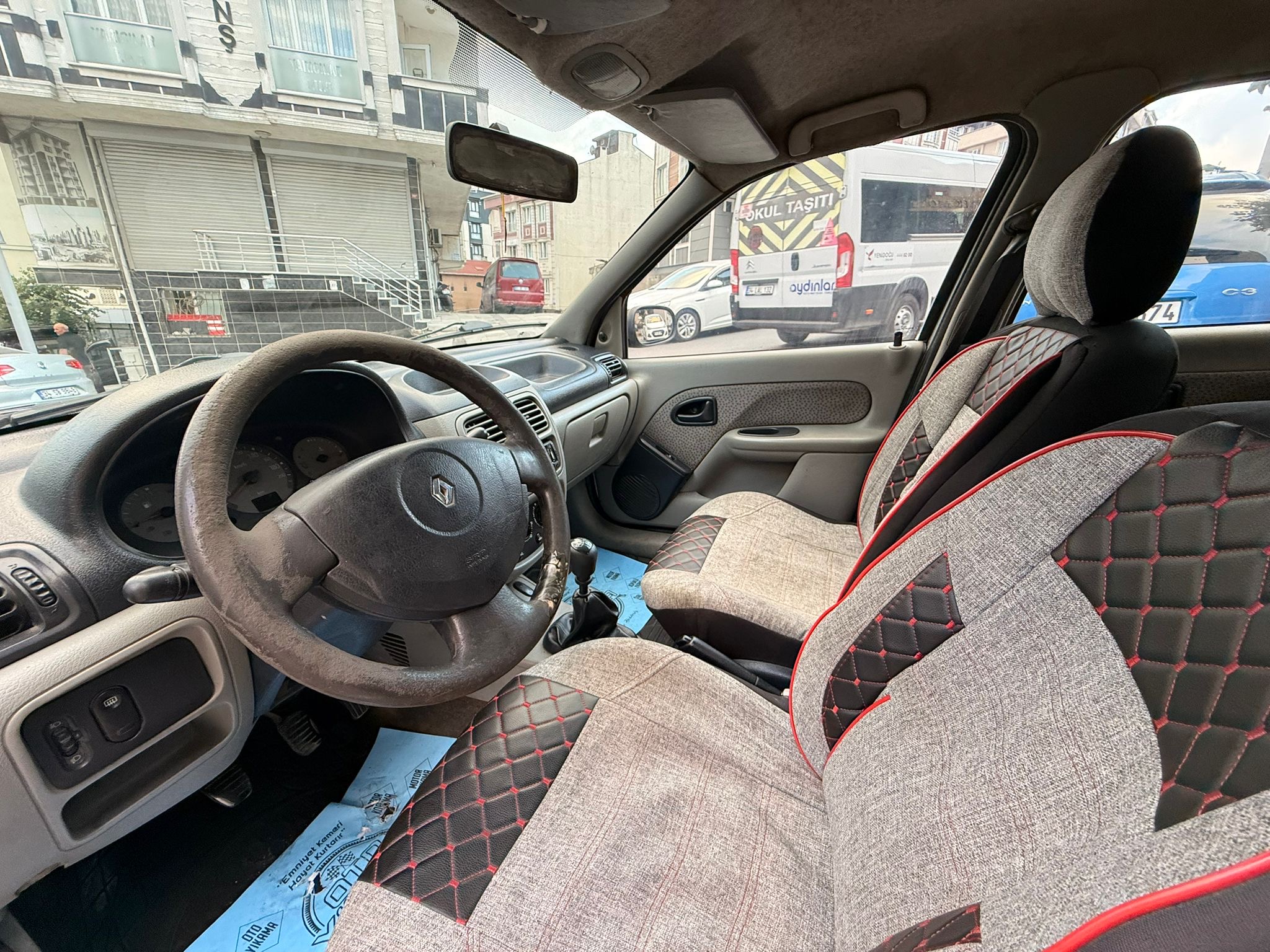2006 RENAULT CLİO TAMAMINA KREDİ KARTINA 6 AY VADE FARKSIZ TAKSİT