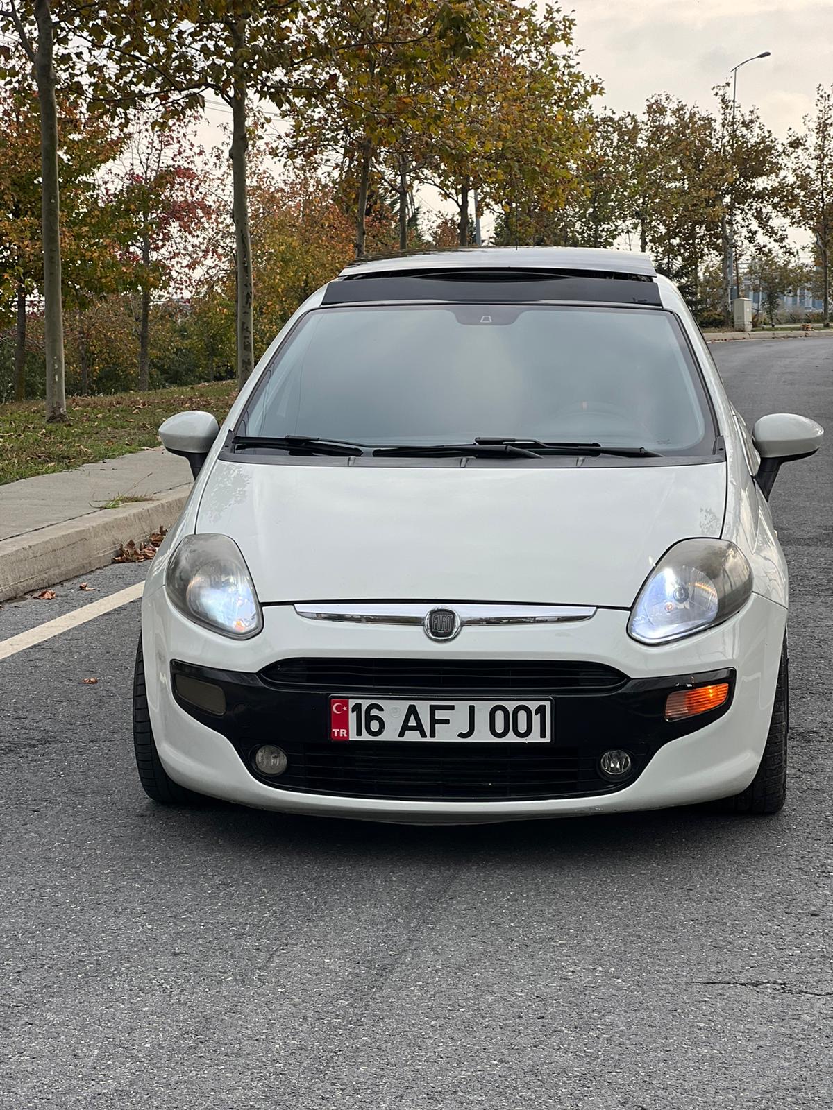 2012 FİAT PUNTO CAM TAVANLI ELDEN SENETLE 