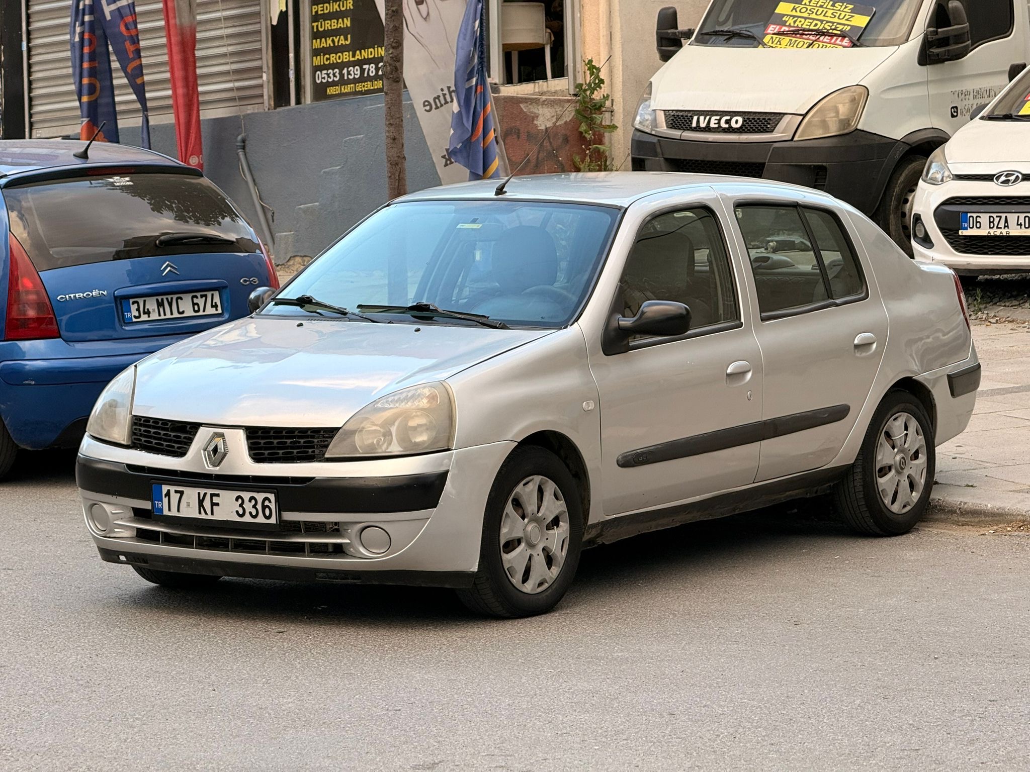 2006 RENAULT CLİO TAMAMINA KREDİ KARTINA 6 AY VADE FARKSIZ TAKSİT