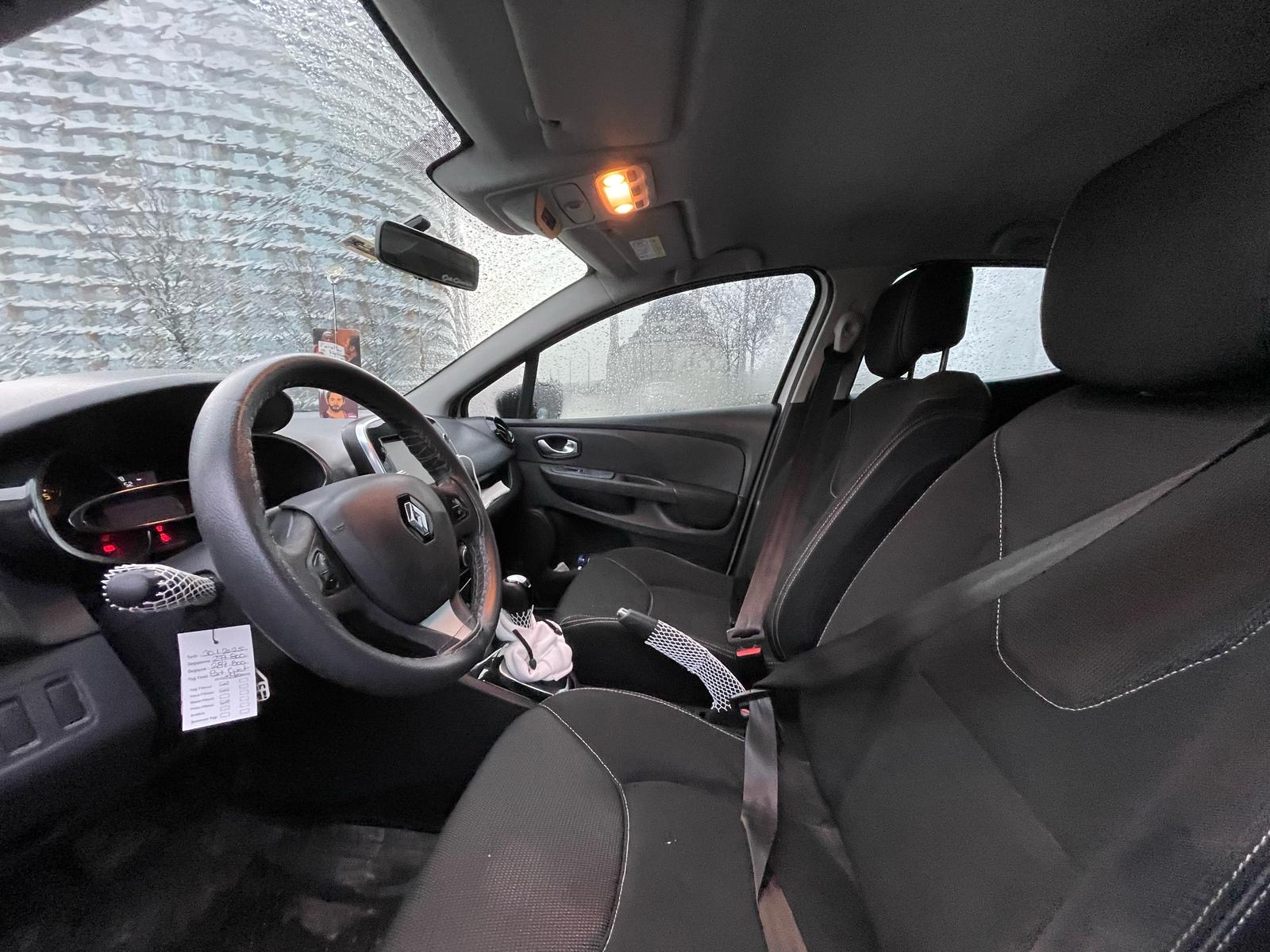 2016 model Renault Clio touch paket otomatik (elden senetle araba)