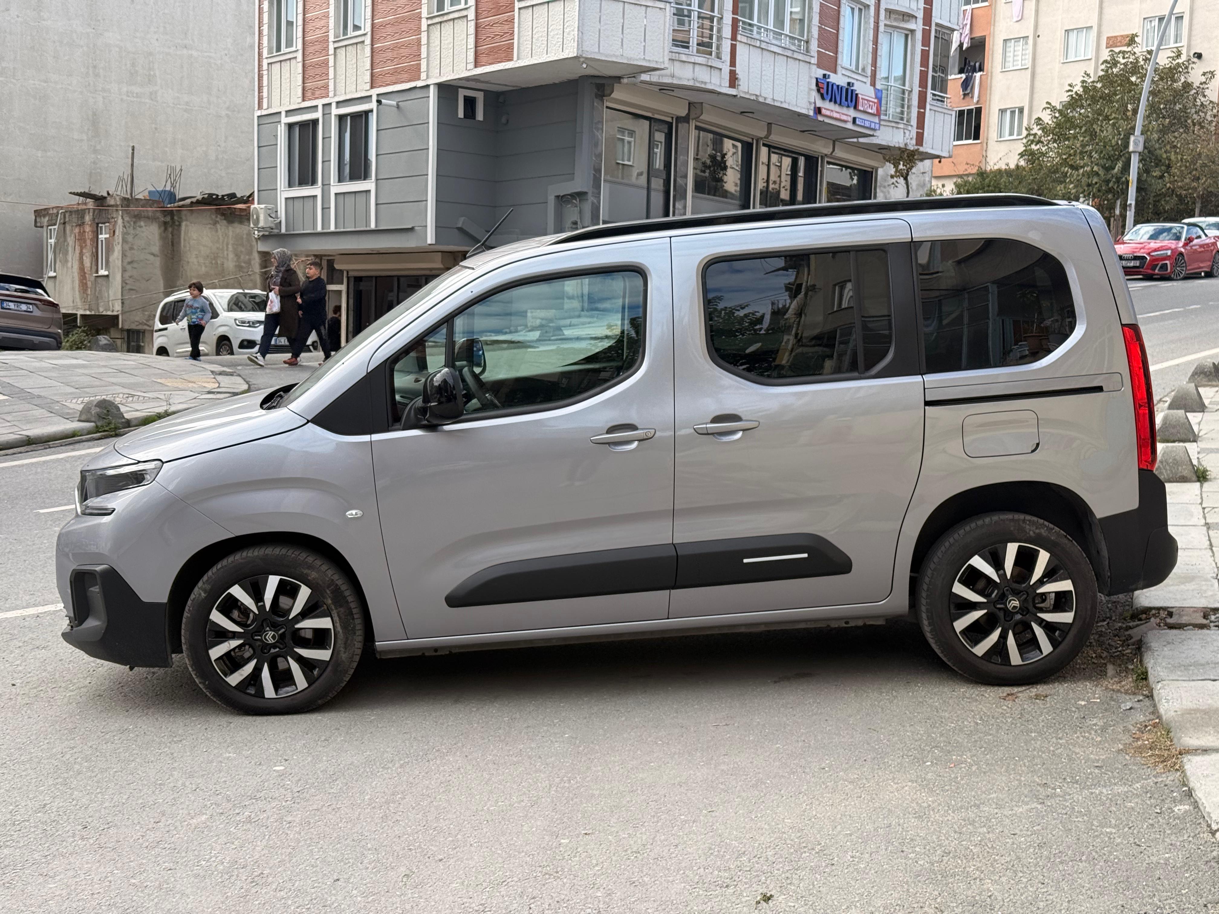 YENİ MAKYAJ 2025 ÇIKIŞLI 6 İLERİ MANUEL 130Hp BOYASIZ !!!! elden senet