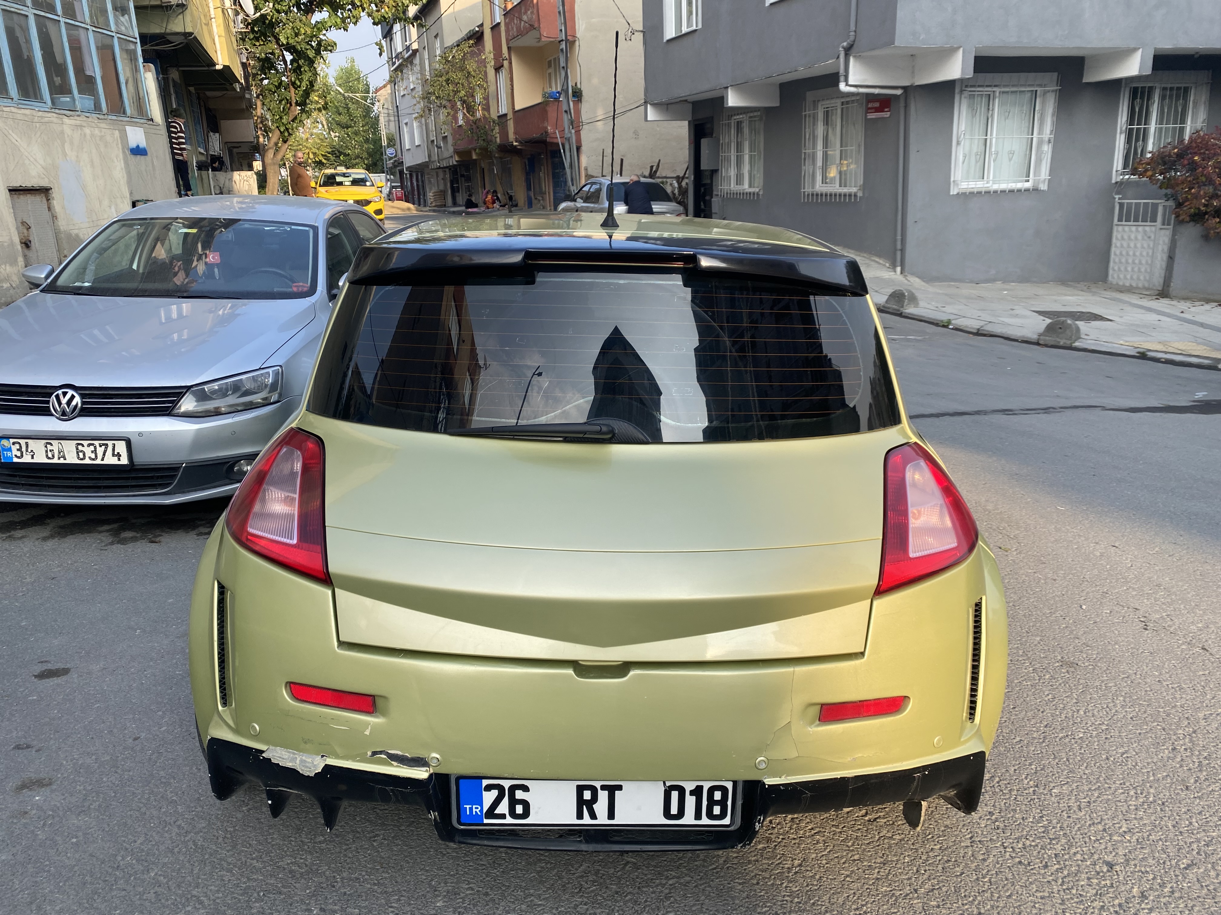2005 MODEL BOL EXTRALI FISTIK YEŞİLİ RENO MEGAN 0.89 oran ile uygun kr