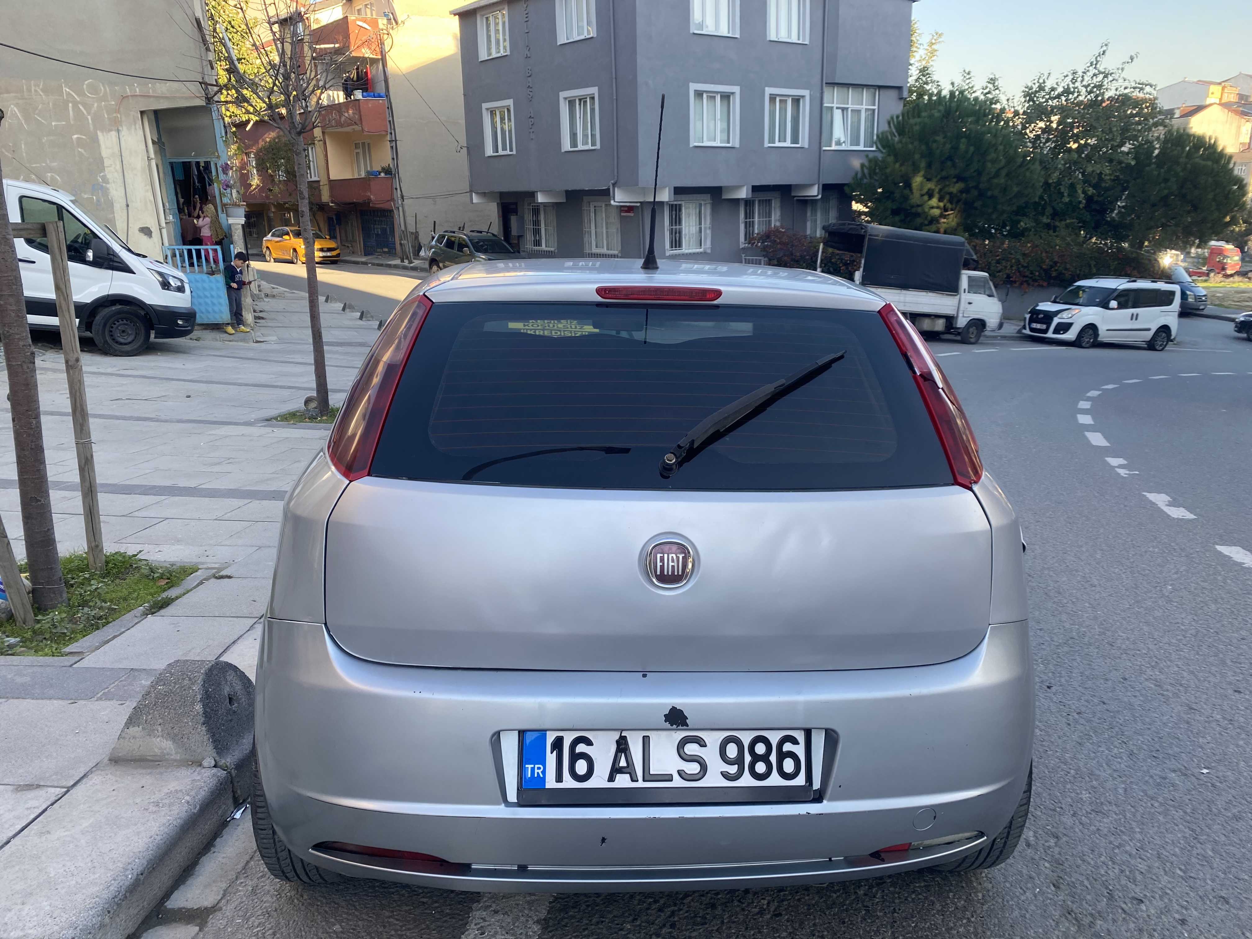 2007 MODEL FİAT PUNTO MANUEL DİZEL yarı nakit kalana elden senet yapıl