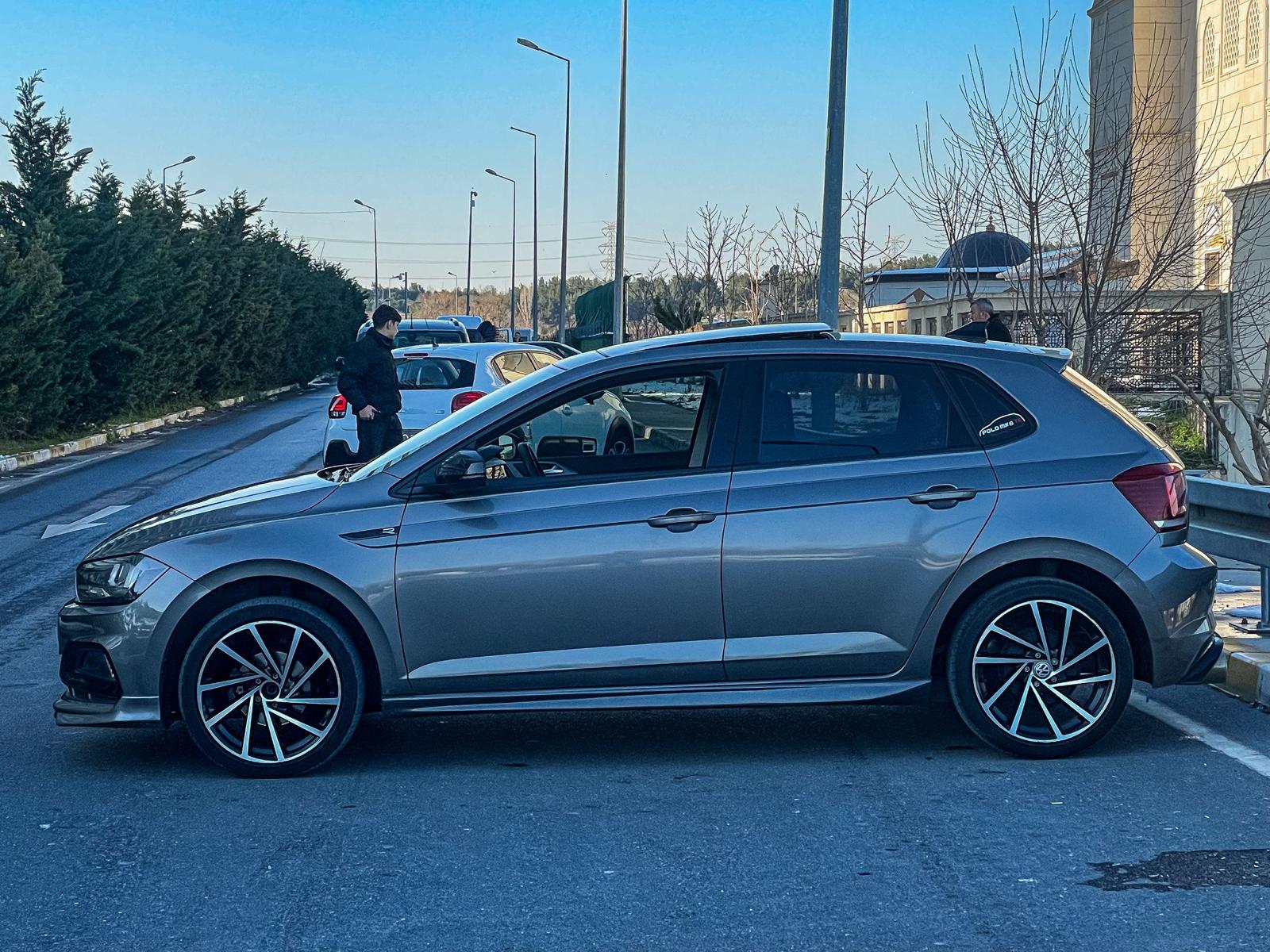 2020 model volkswagen polo cam tavanlı
