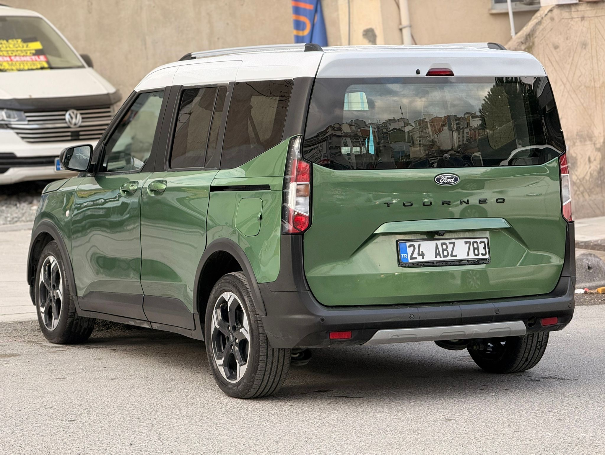 2025 MODEL FULL PAKET FORD COURİER KM 17.BİNDE HASAR KAYITLI UYGUN FİY