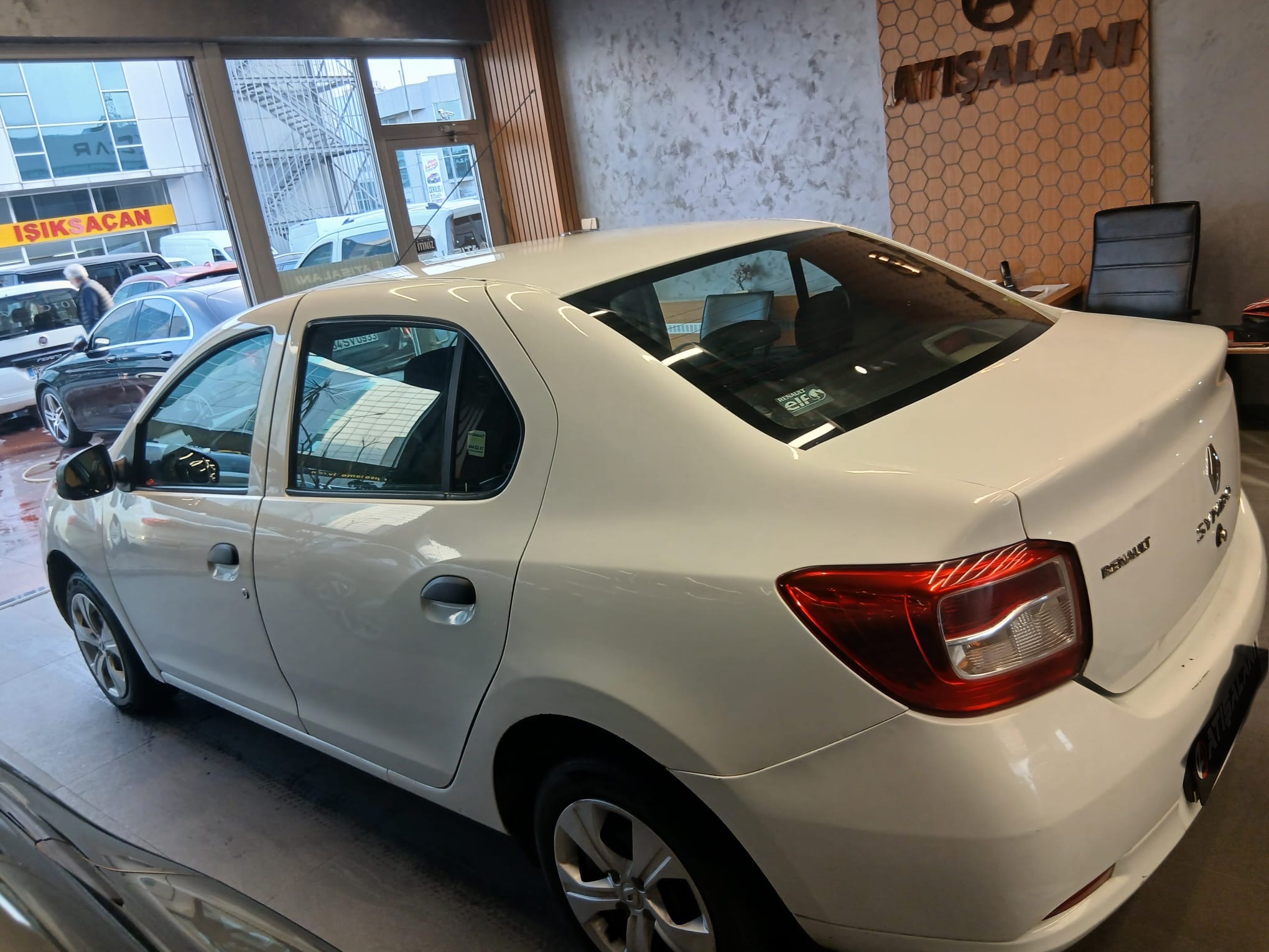 2016 MODEL RENAULT SEMBOL 0,89 ORANLA KREDİ %30 PEŞİNATLA ELDEN SENETL