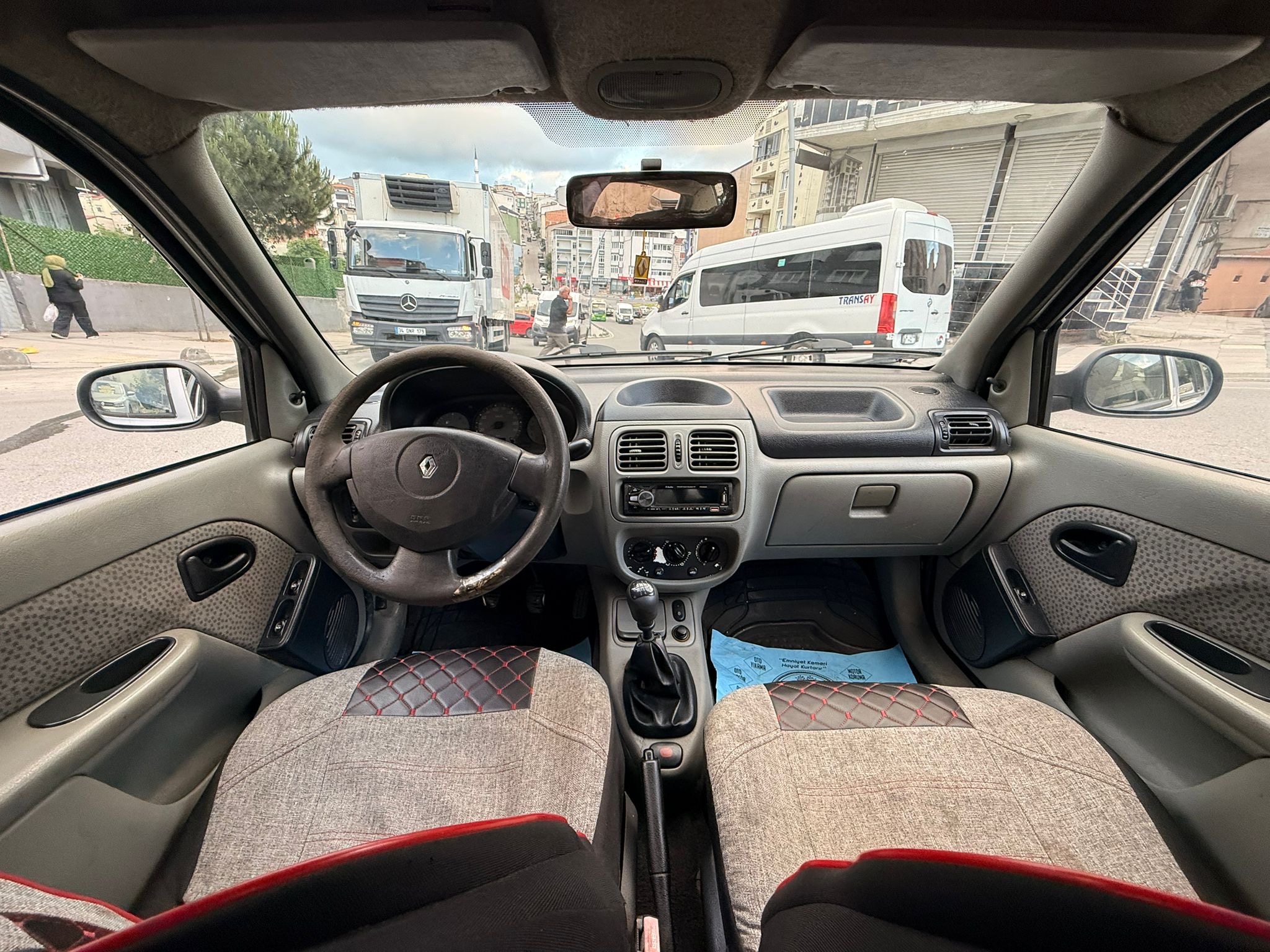 2006 RENAULT CLİO TAMAMINA KREDİ KARTINA 6 AY VADE FARKSIZ TAKSİT