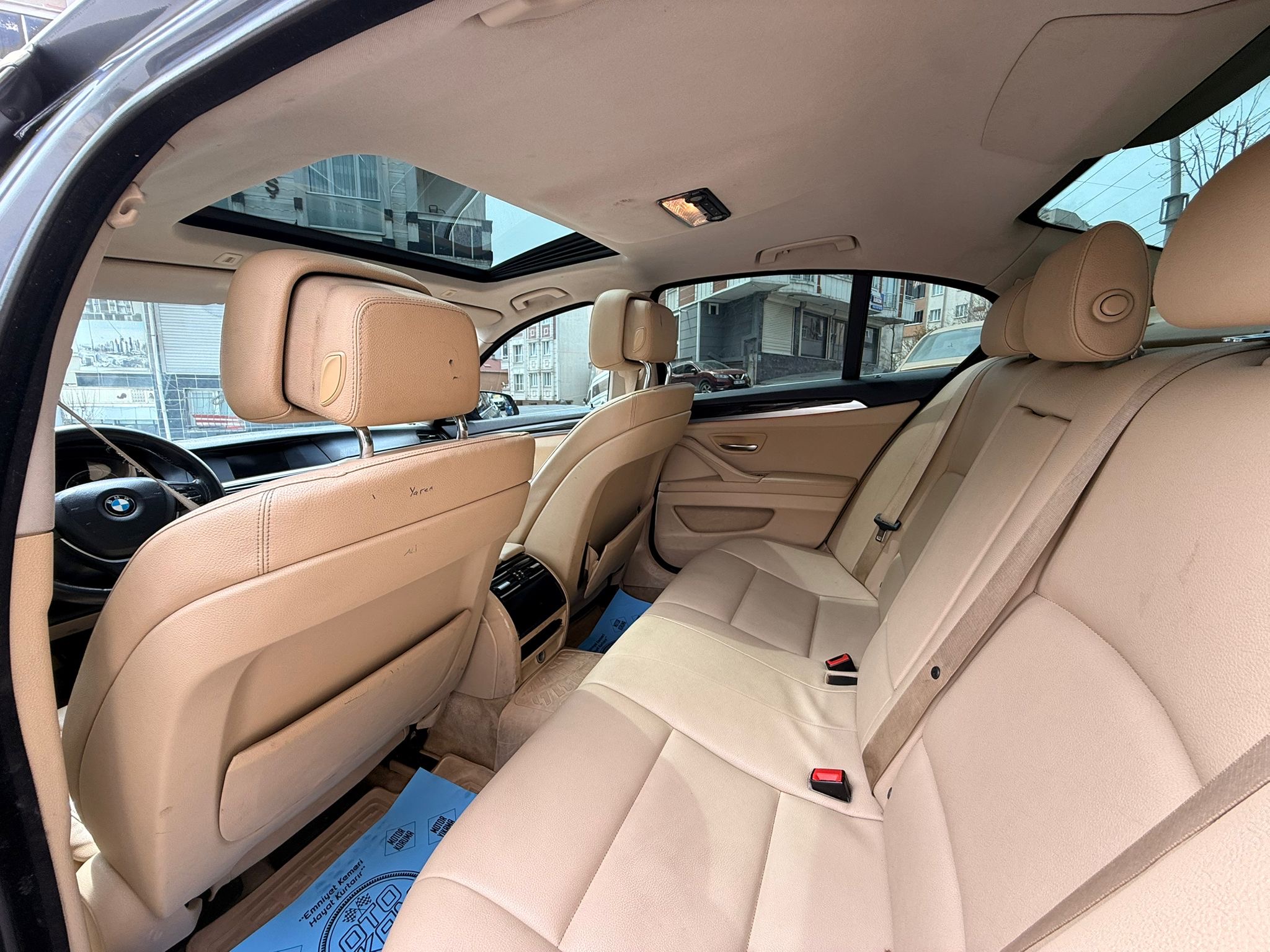 2013 BMW 520-D PREMİUM DİZEL OTOMOTİK FULL DONANIMLI ELDEN SENETLE TAK