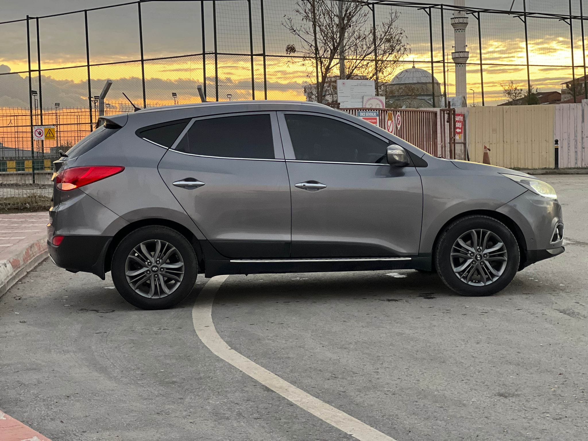 2014 HYUNDAİ TUCSON DÜŞÜK PEŞİNAT 48 AY VADELİ ELDEN SENETLE 