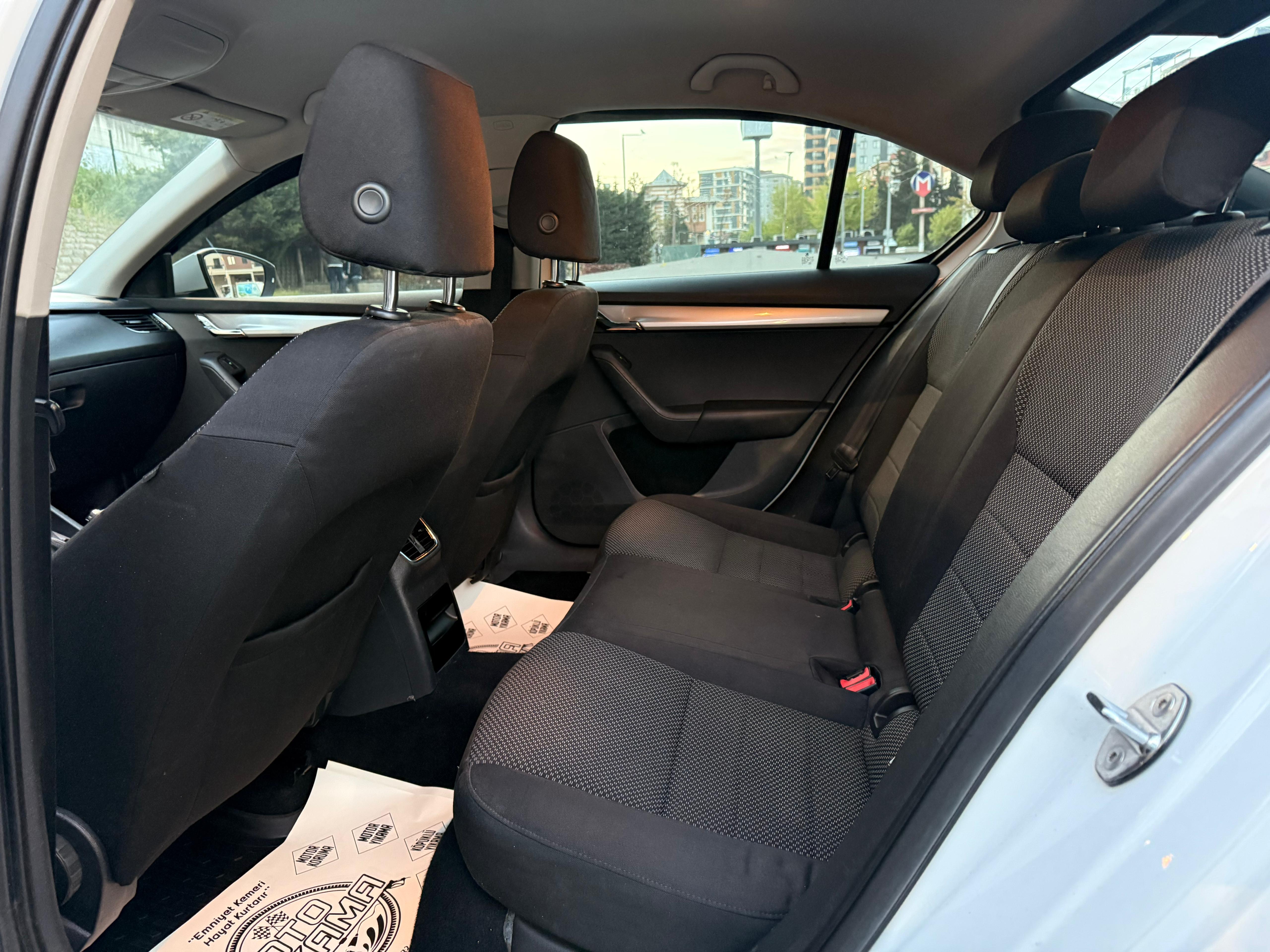 2014 SKODA OCTAVİA DİZEL OTOMOTİK ÇOM TEMİZ 