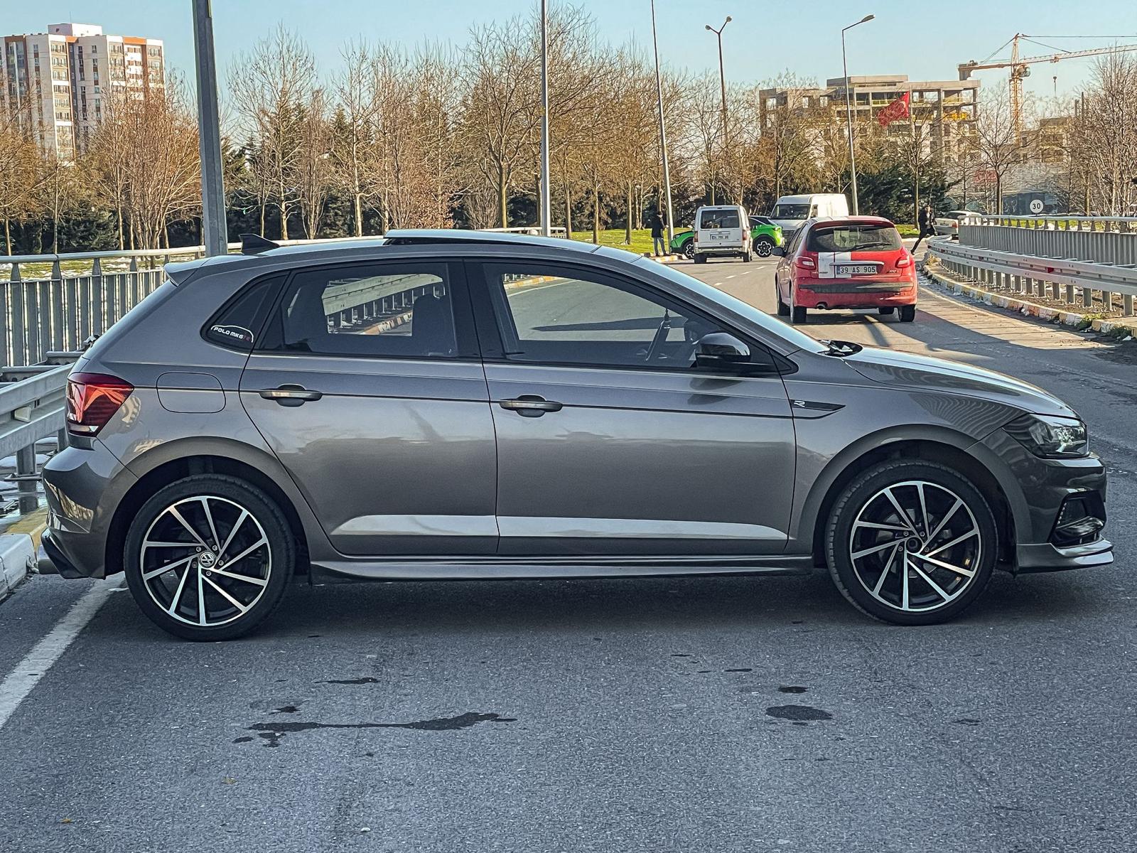 2020 model volkswagen polo cam tavanlı