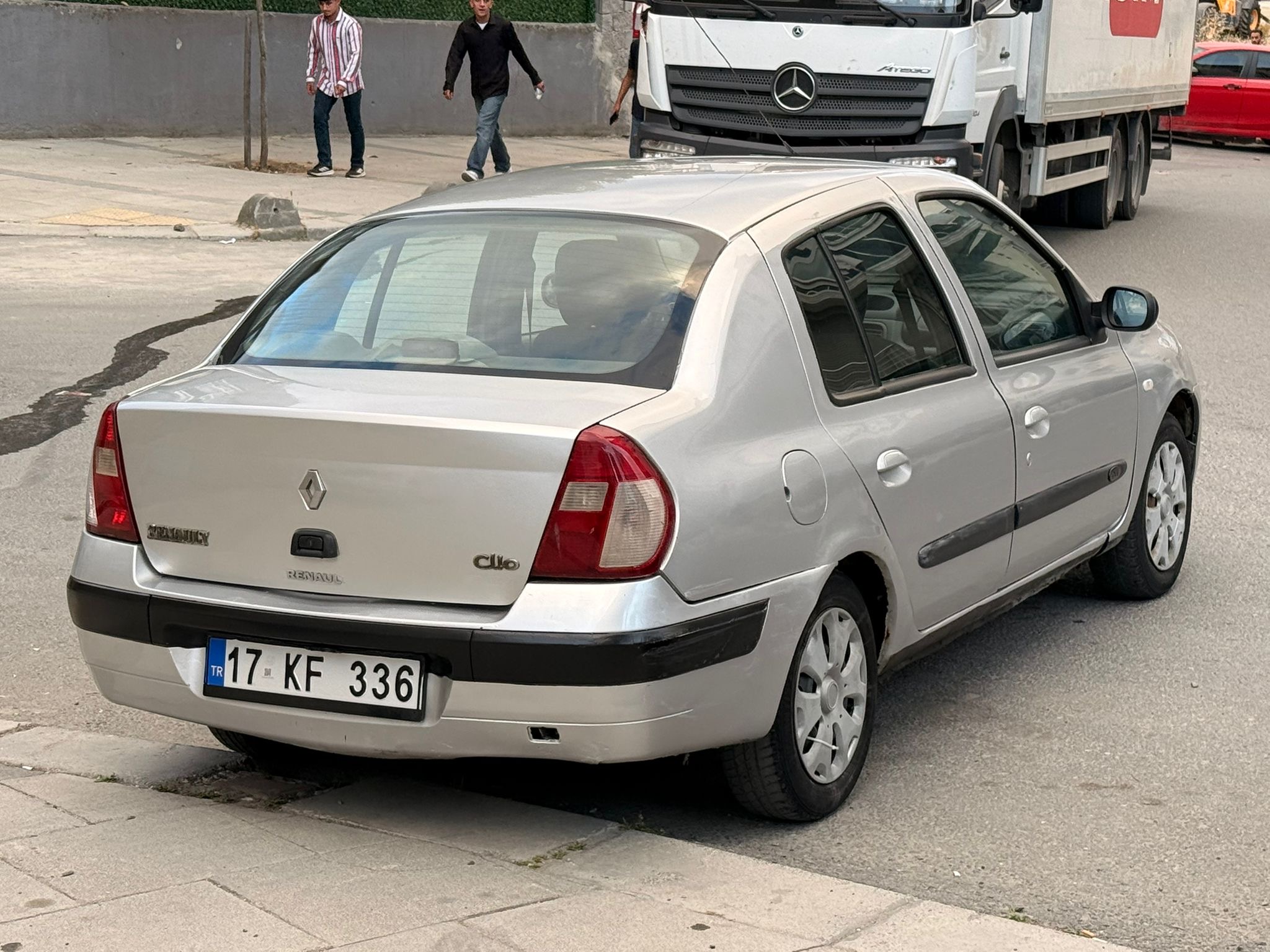 2006 RENAULT CLİO TAMAMINA KREDİ KARTINA 6 AY VADE FARKSIZ TAKSİT