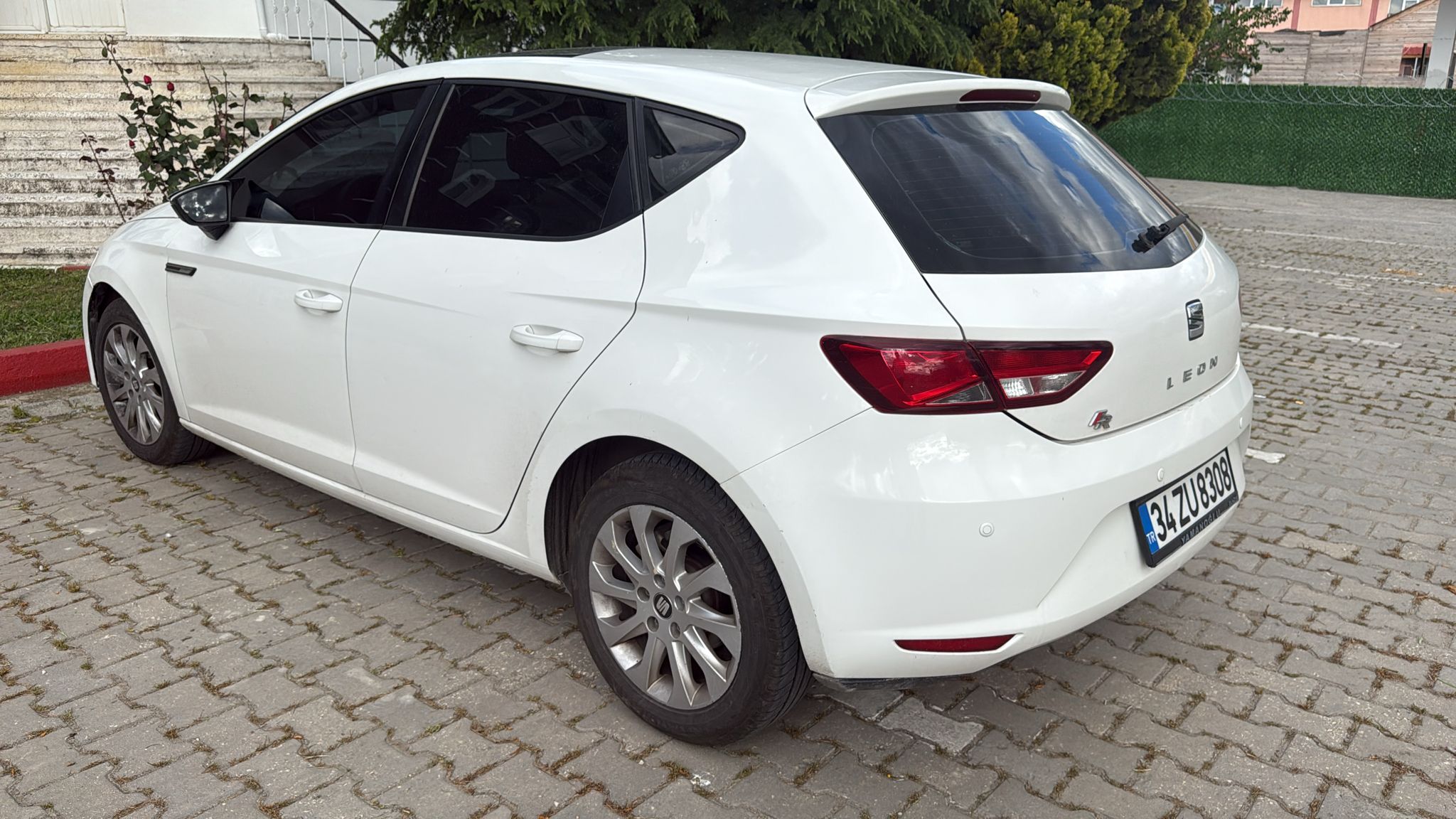 2016 MODEL SEAT LEON CAM TAVAN OTOMOTIK elden senetle oto taksit