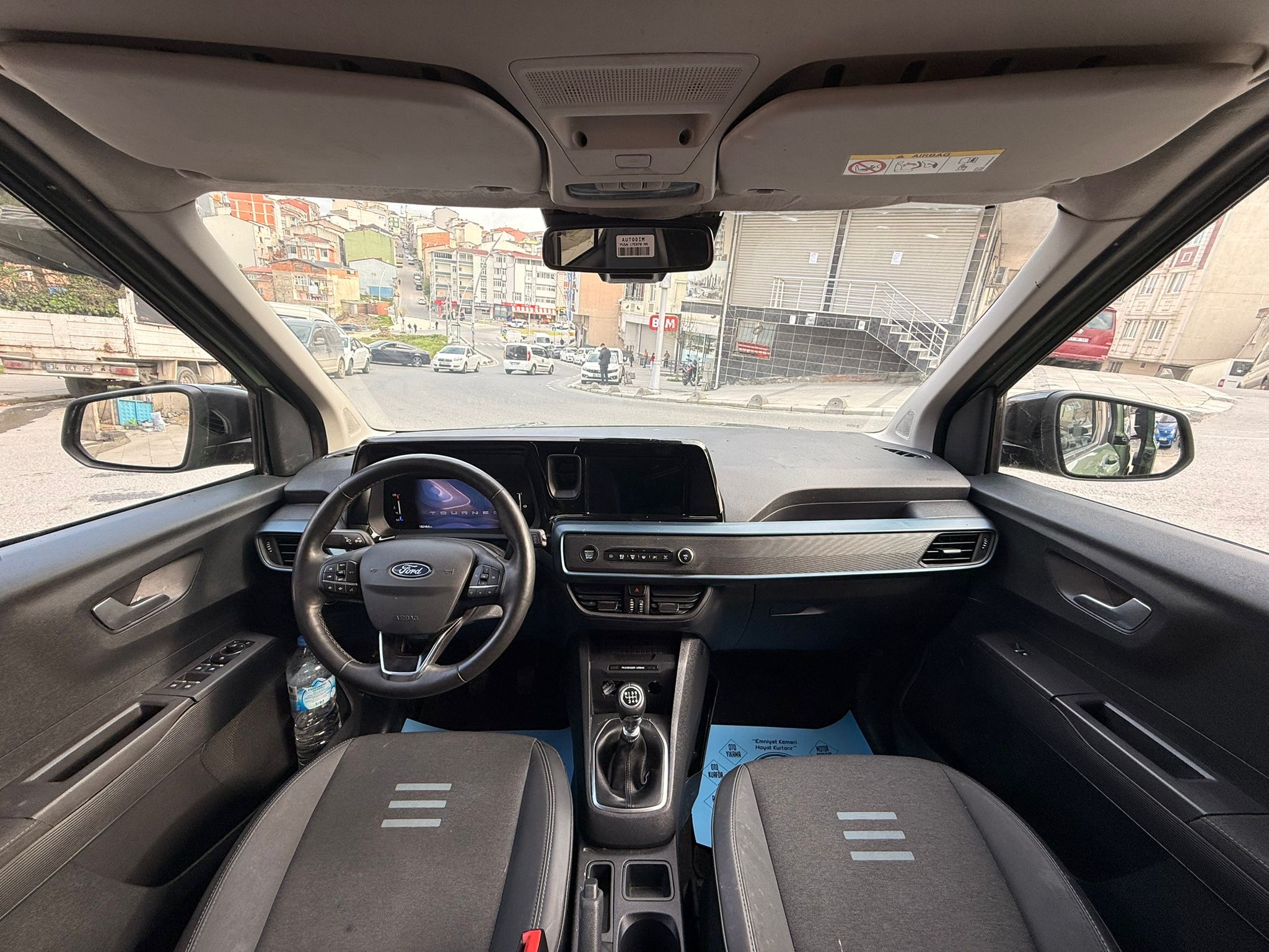 2025 MODEL FULL PAKET FORD COURİER KM 17.BİNDE HASAR KAYITLI UYGUN FİY