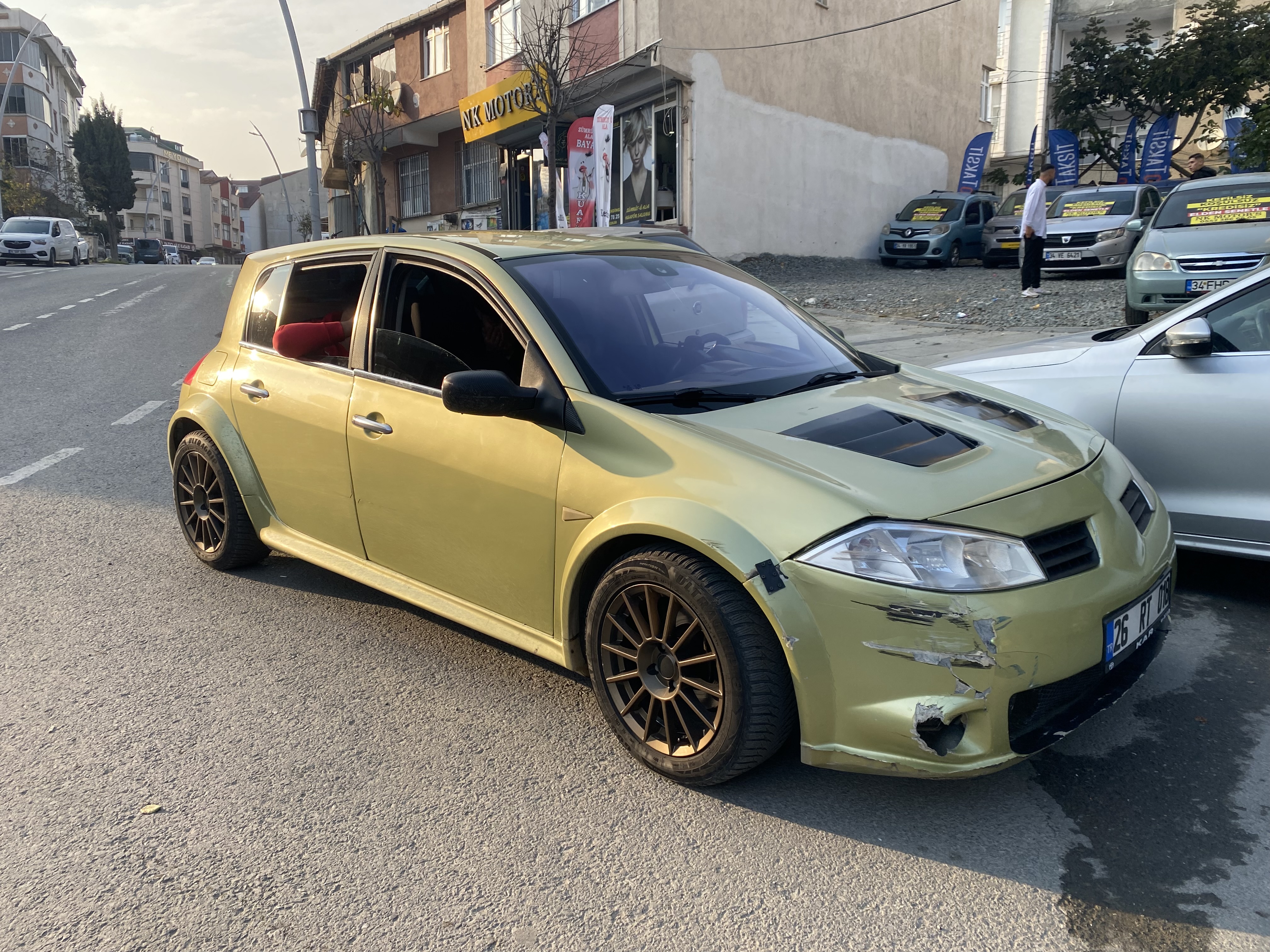 2005 MODEL BOL EXTRALI FISTIK YEŞİLİ RENO MEGAN 0.89 oran ile uygun kr