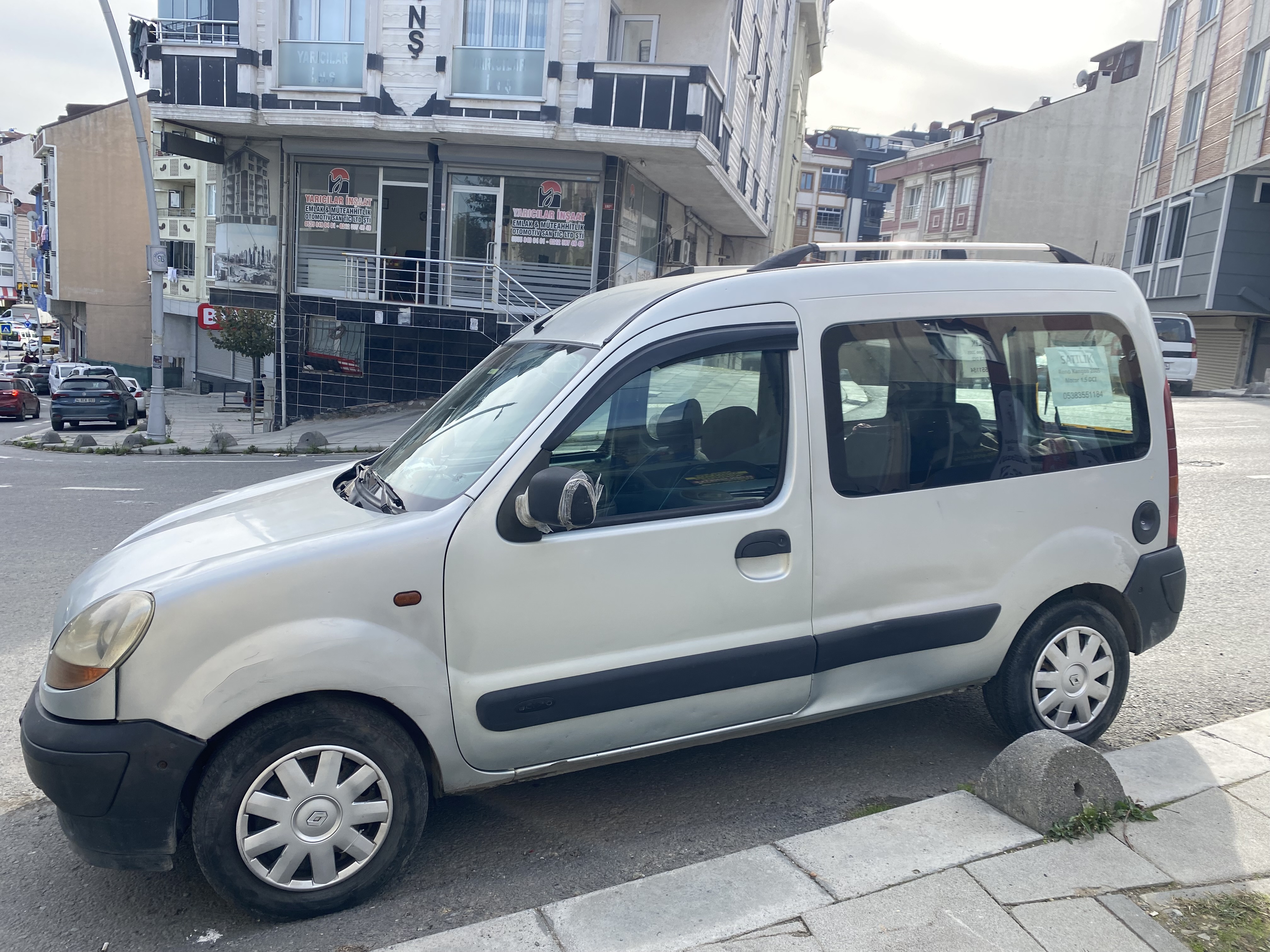 2005 MODEL 1.5 RENAULT KANGO SIFIR MOTOR YAPILDI TAKSİTLE ELDEN VADELİ