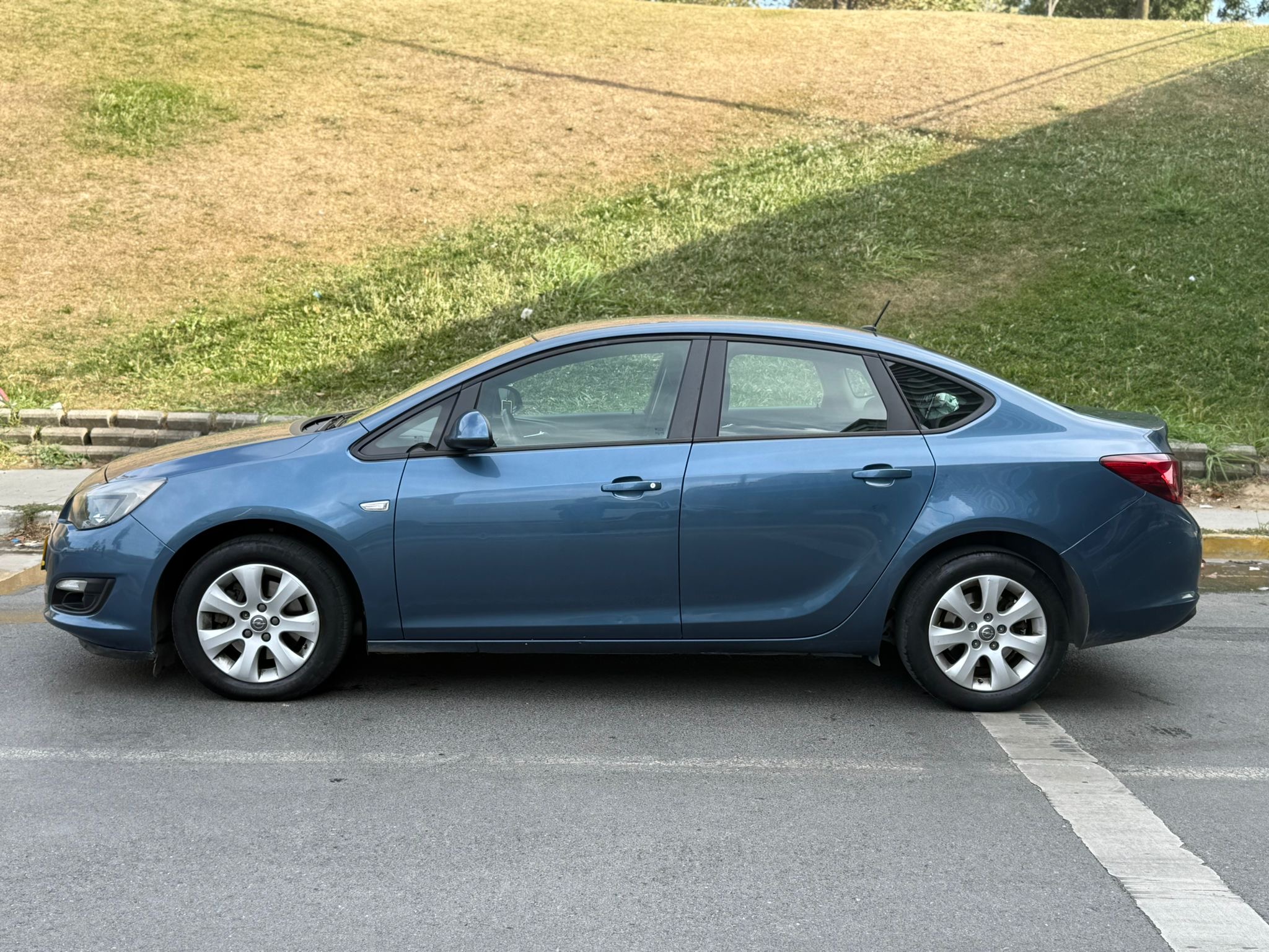 2016 model emsalsiz temizlikte masrafsız Opel Astra