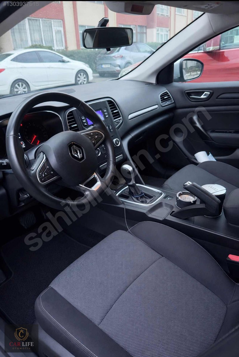 CARLİFE OTO DAN 2022 MEGANE 1.3 TCe EDC JOY OTOMATİK