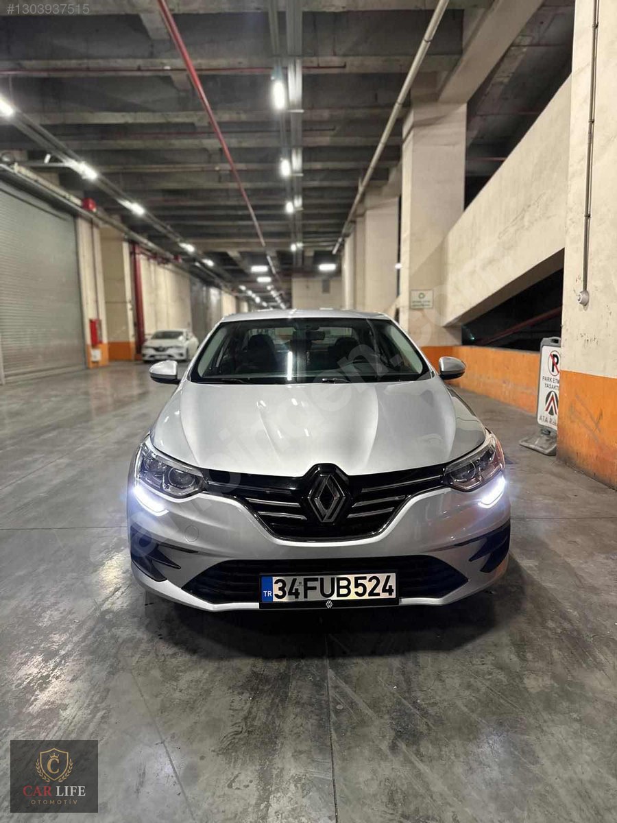 CARLİFE OTO DAN 2022 MEGANE 1.3 TCe EDC JOY OTOMATİK