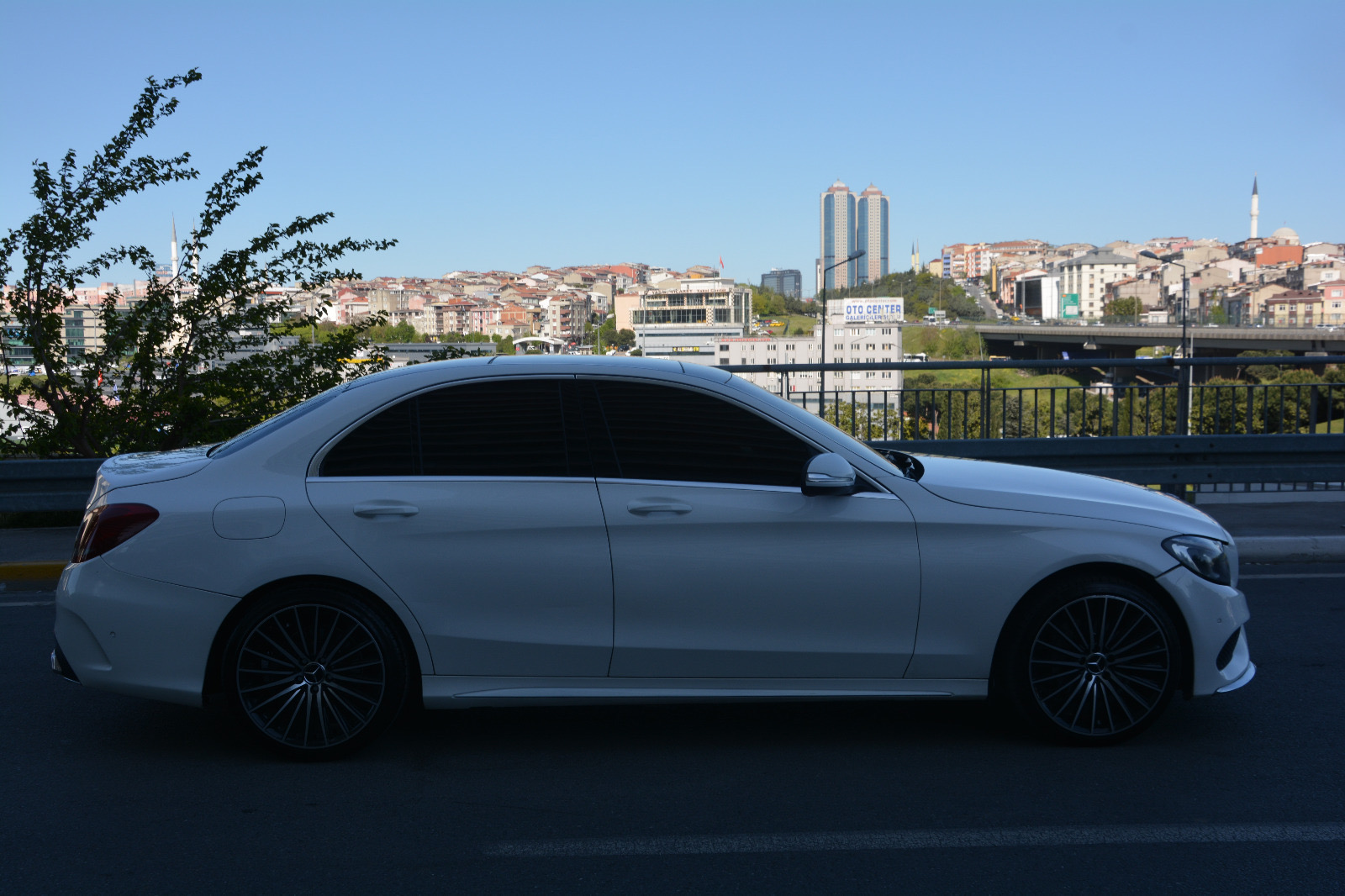 CARLİFE OTO DAN 2015 AMG EMSALSİZ(elden senetle araba)