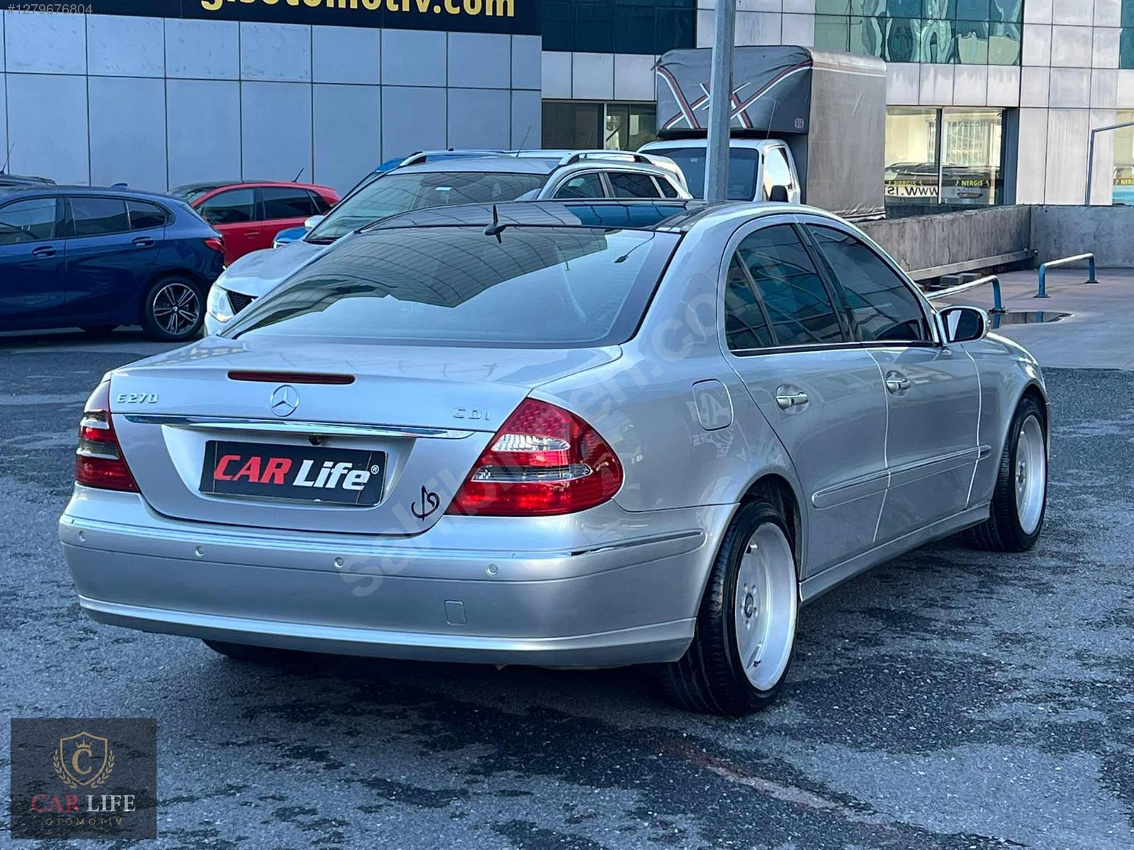 CARLİFE OTO DAN 2003 MERCEDES E270 CDI AVANTGARDE CAM TAVAN LI