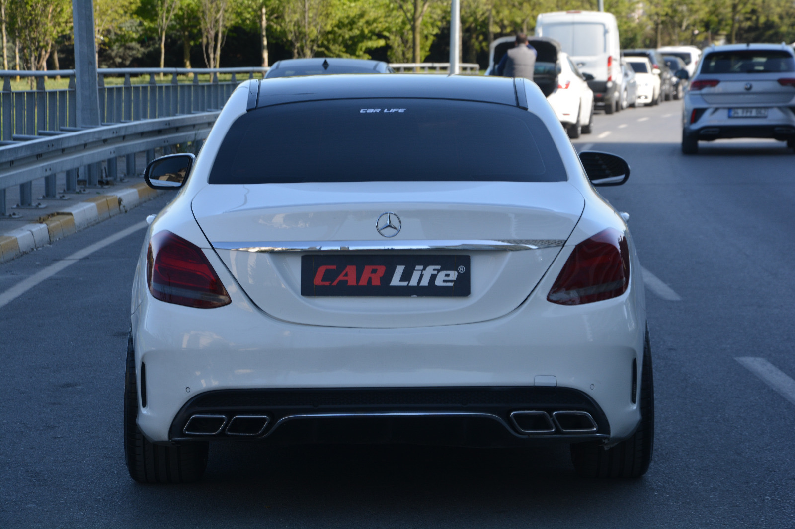 CARLİFE OTO DAN 2015 AMG EMSALSİZ(elden senetle araba)