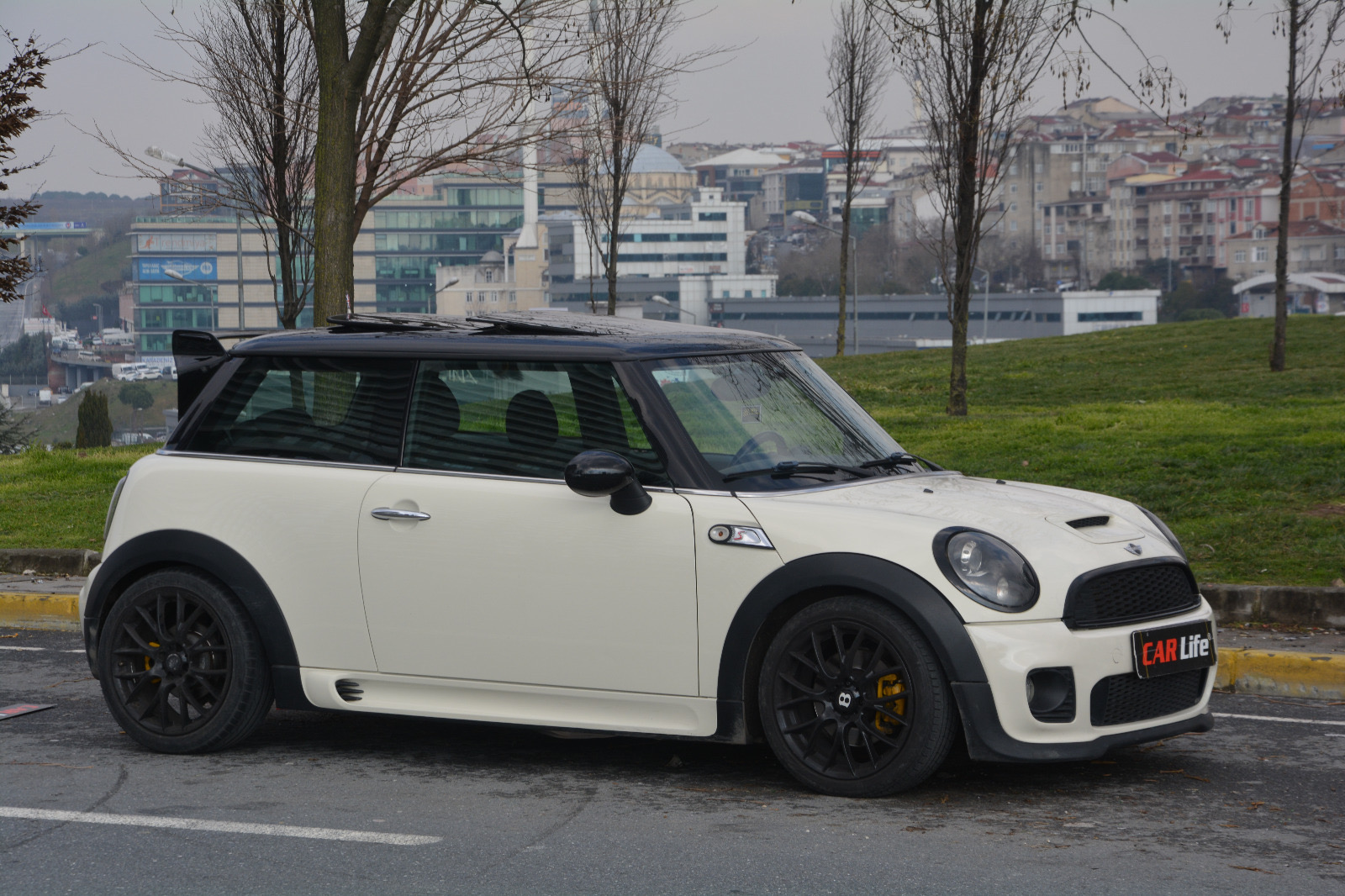 CARLİFE OTO DAN 2012 MİNİ COOPER S 1.6 ÇİFT SUNROOF LU HATASIZ