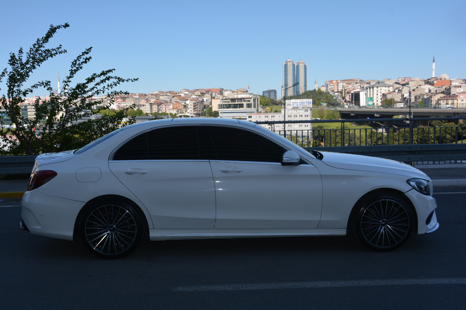 CARLİFE OTO DAN 2015 AMG EMSALSİZ(elden senetle araba)