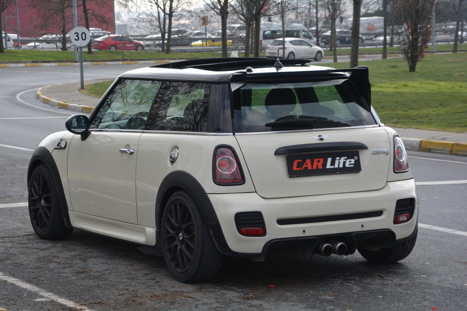 CARLİFE OTO DAN 2012 MİNİ COOPER S 1.6 ÇİFT SUNROOF LU HATASIZ