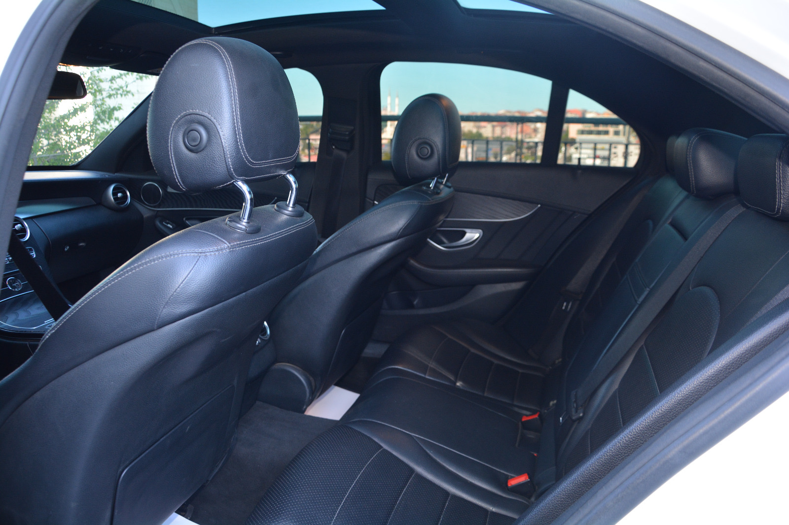 CARLİFE OTO DAN 2015 AMG EMSALSİZ(elden senetle araba)