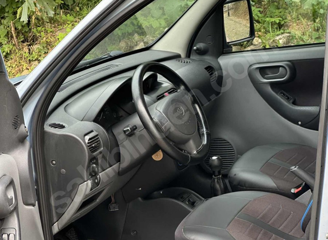 2005 OPEL COMBO 1.7 CDTİ ÇİFT SÜRGÜ OTOMOBİL RUHSATLI KLIMA'LI senetle