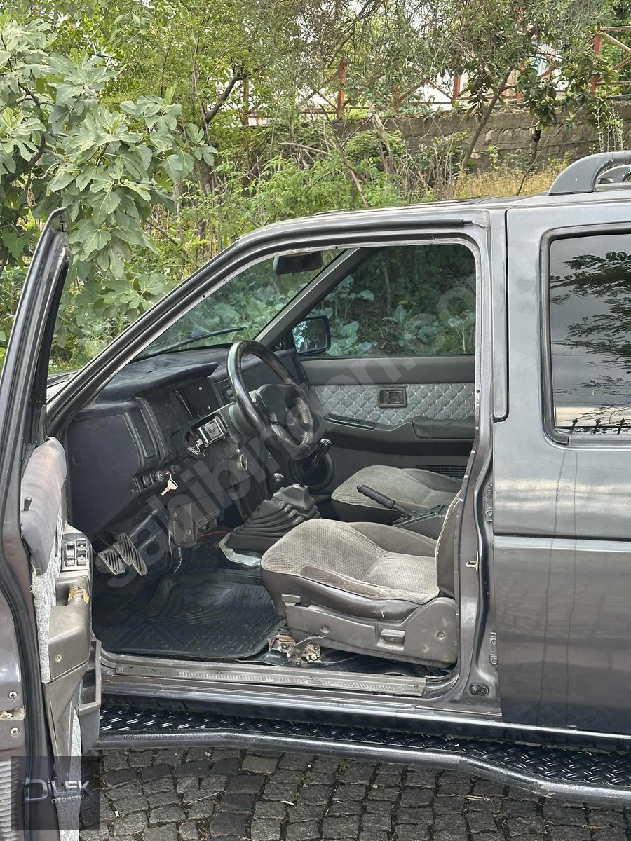 1991 NİSSAN TERRANO 3.0 BD30 MOTORLU PROJE ARACI YENİ MUAYENE
